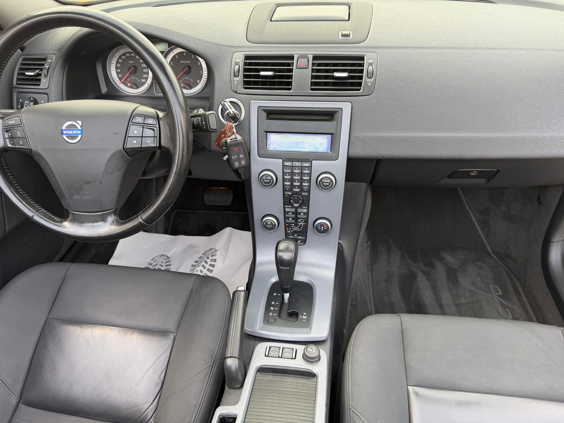 VOLVO C70 T5 Kinetic Geartronic-image-14