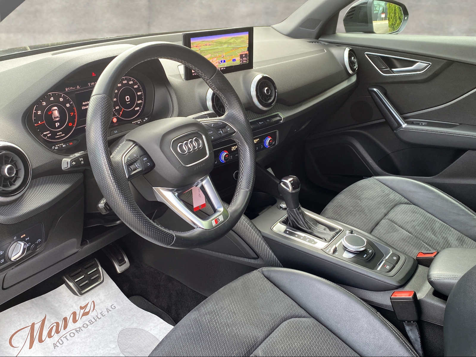 AUDI Q2 35 TFSI 150PS S-line S-tronic **Top-Ausstattung**-image-5