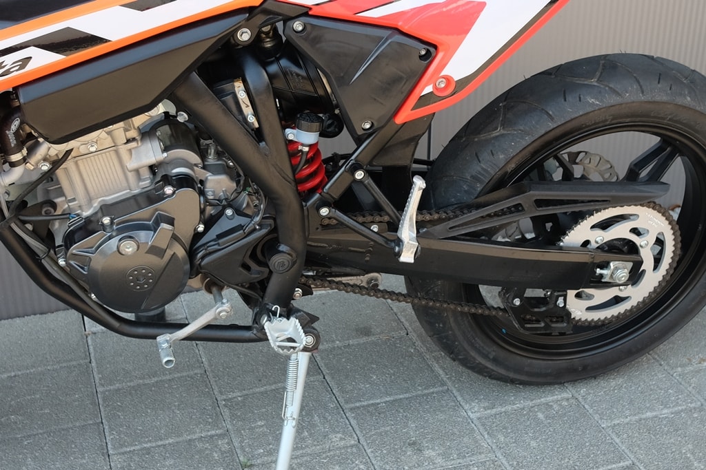 BETA RR 125 4T LC-showroom-element-2