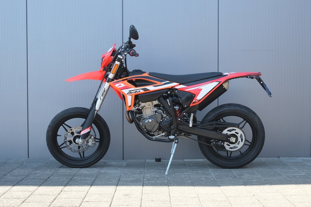 BETA RR 125 4T LC-showroom-element-3