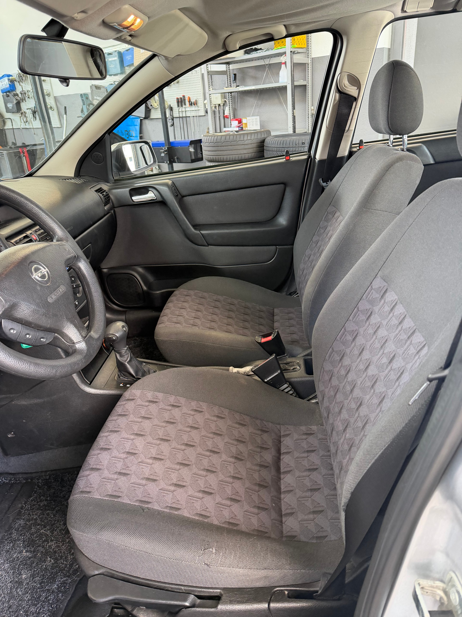 OPEL Astra Caravan 1.8i 16V Njoy-image-8
