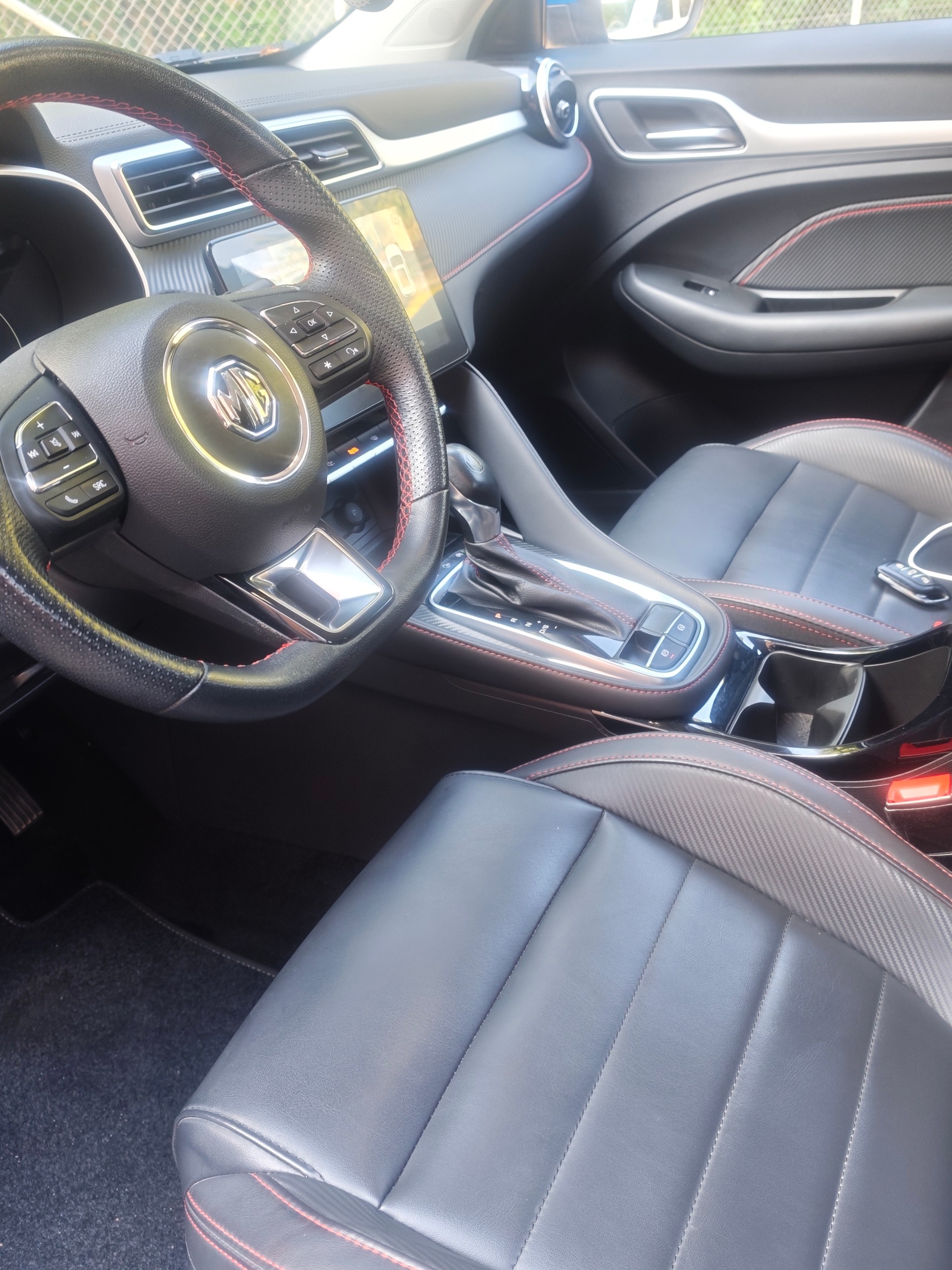MG MG ZS Automatik | Luxury Vollausstattung | 360°-Kamera | MFK und Werksgarantie 7 Jahre ab zulassung-image-3