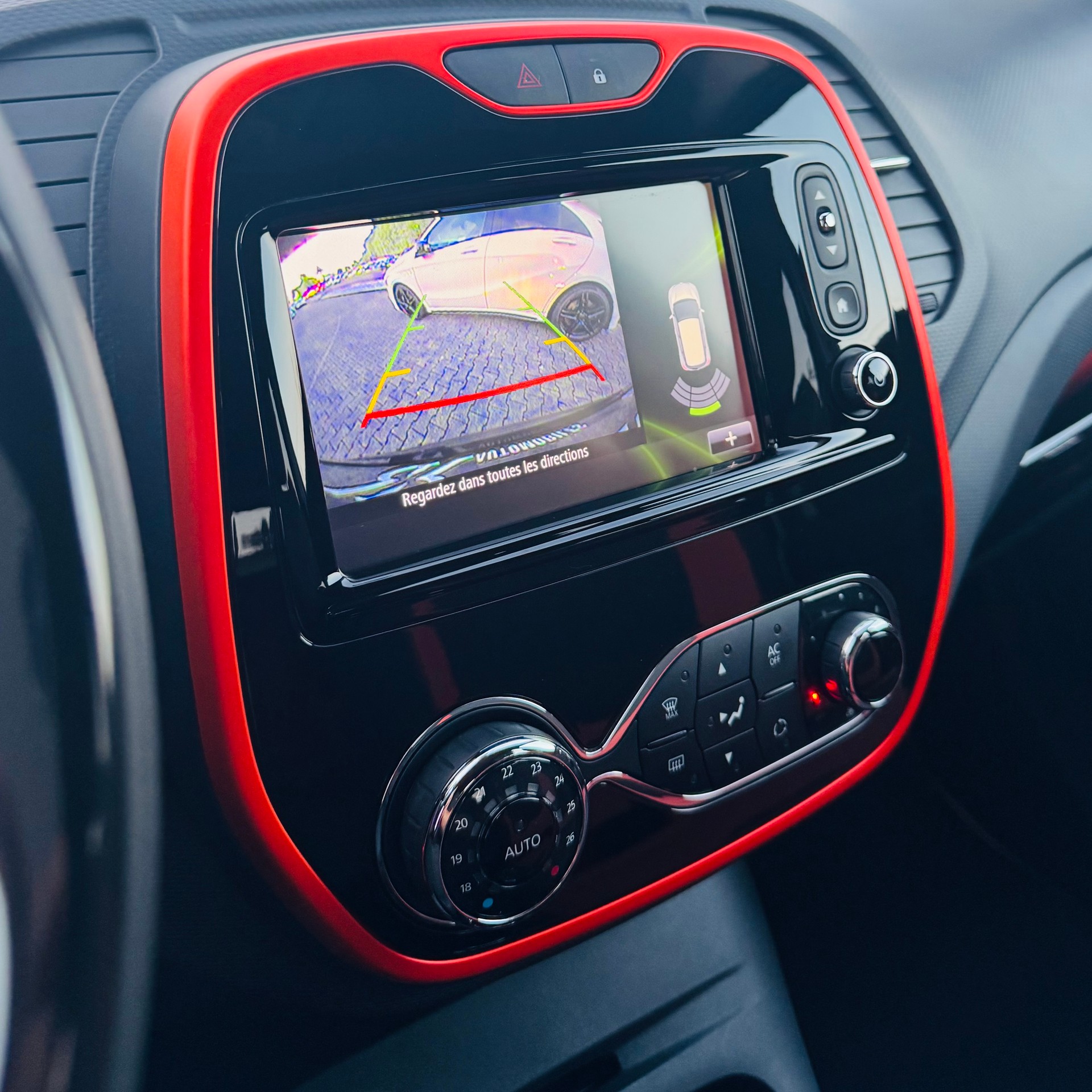 RENAULT Captur 1.2 T 16V Dynamique EDC-image-15