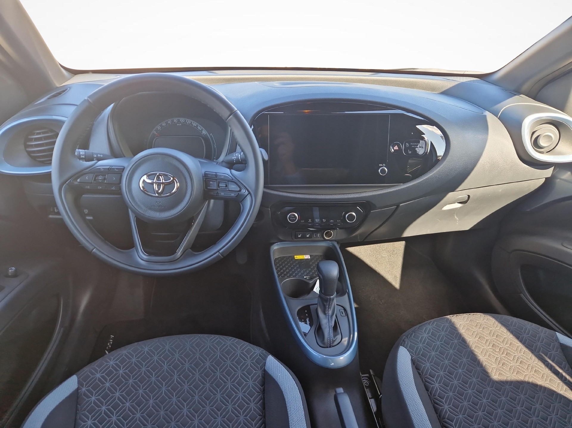 TOYOTA Aygo X 1.0 VVT-i Trend-image-8