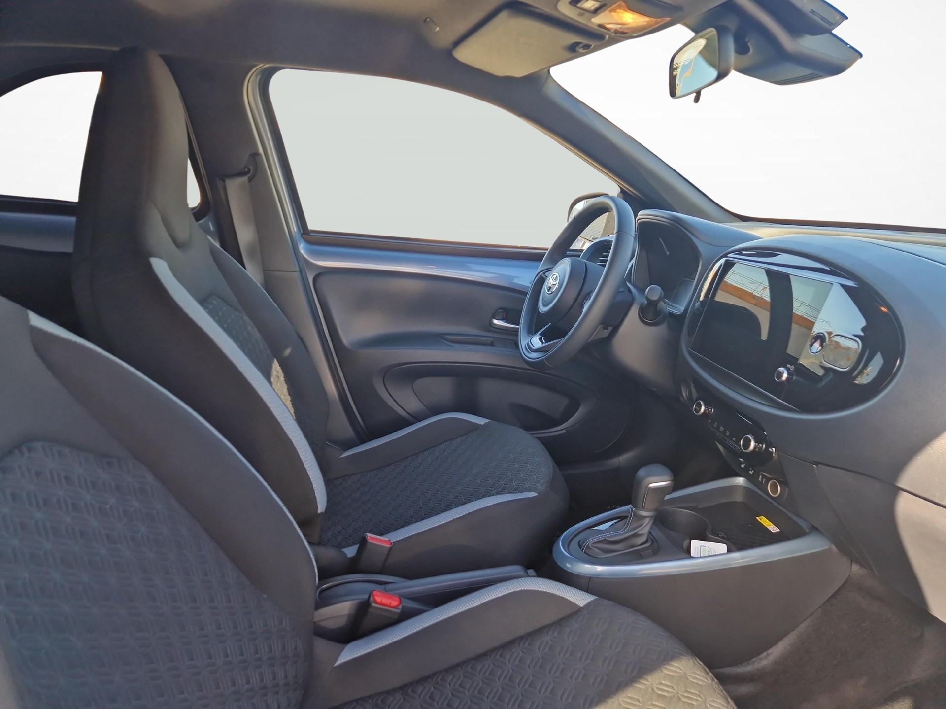 TOYOTA Aygo X 1.0 VVT-i Trend-image-9