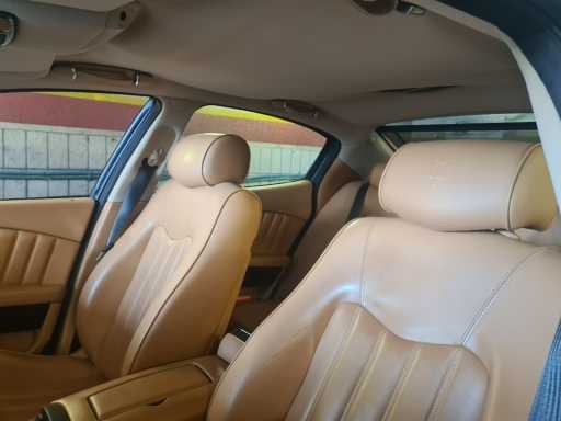 MASERATI Quattroporte 4.2 V8 DuoSelect-image-13