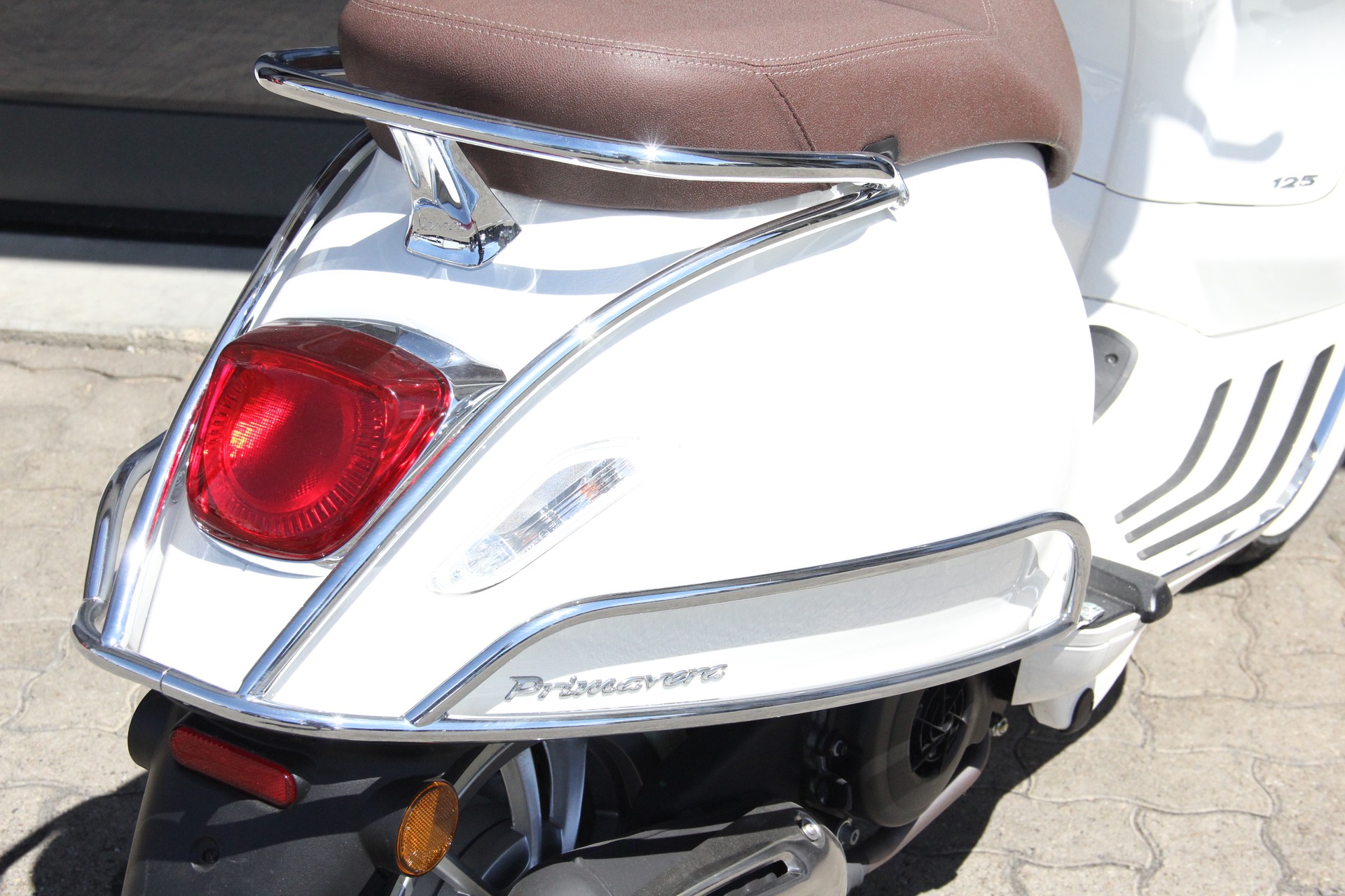 PIAGGIO Vespa Primavera-image-12