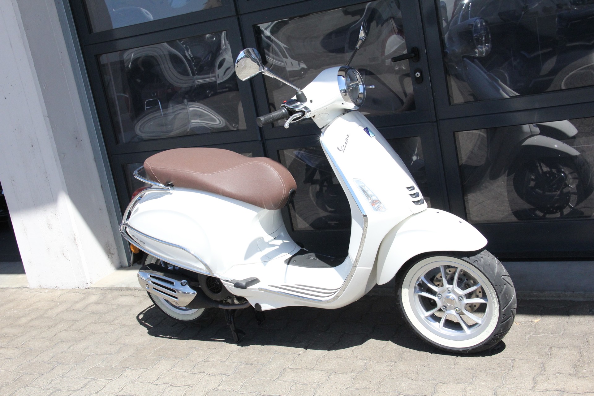 PIAGGIO Vespa Primavera-image-8