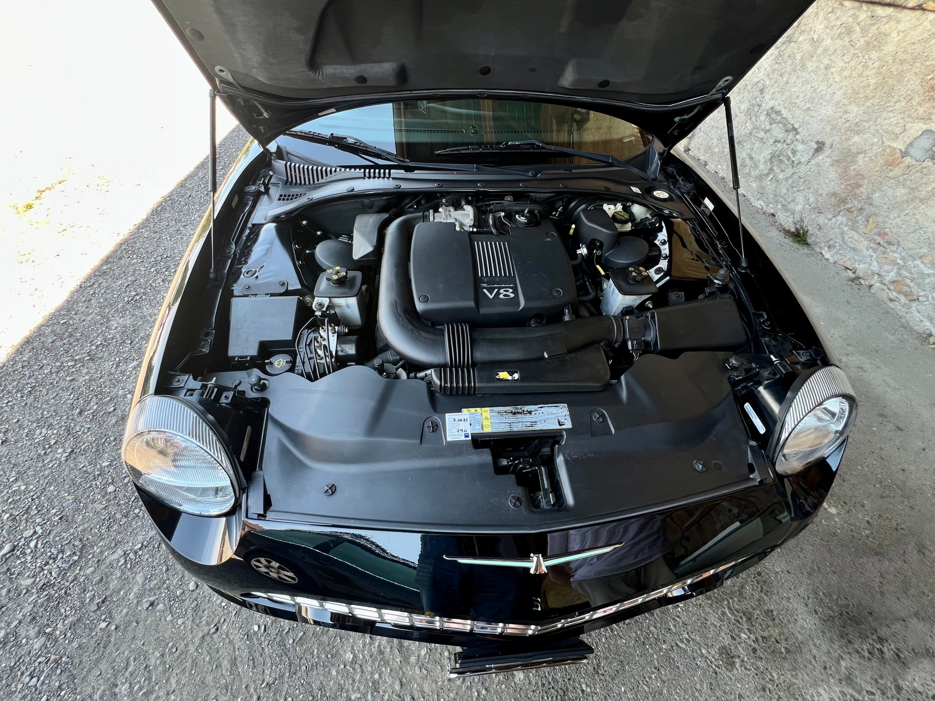 FORD V8 avec capote electrique et avec hard top-image-9