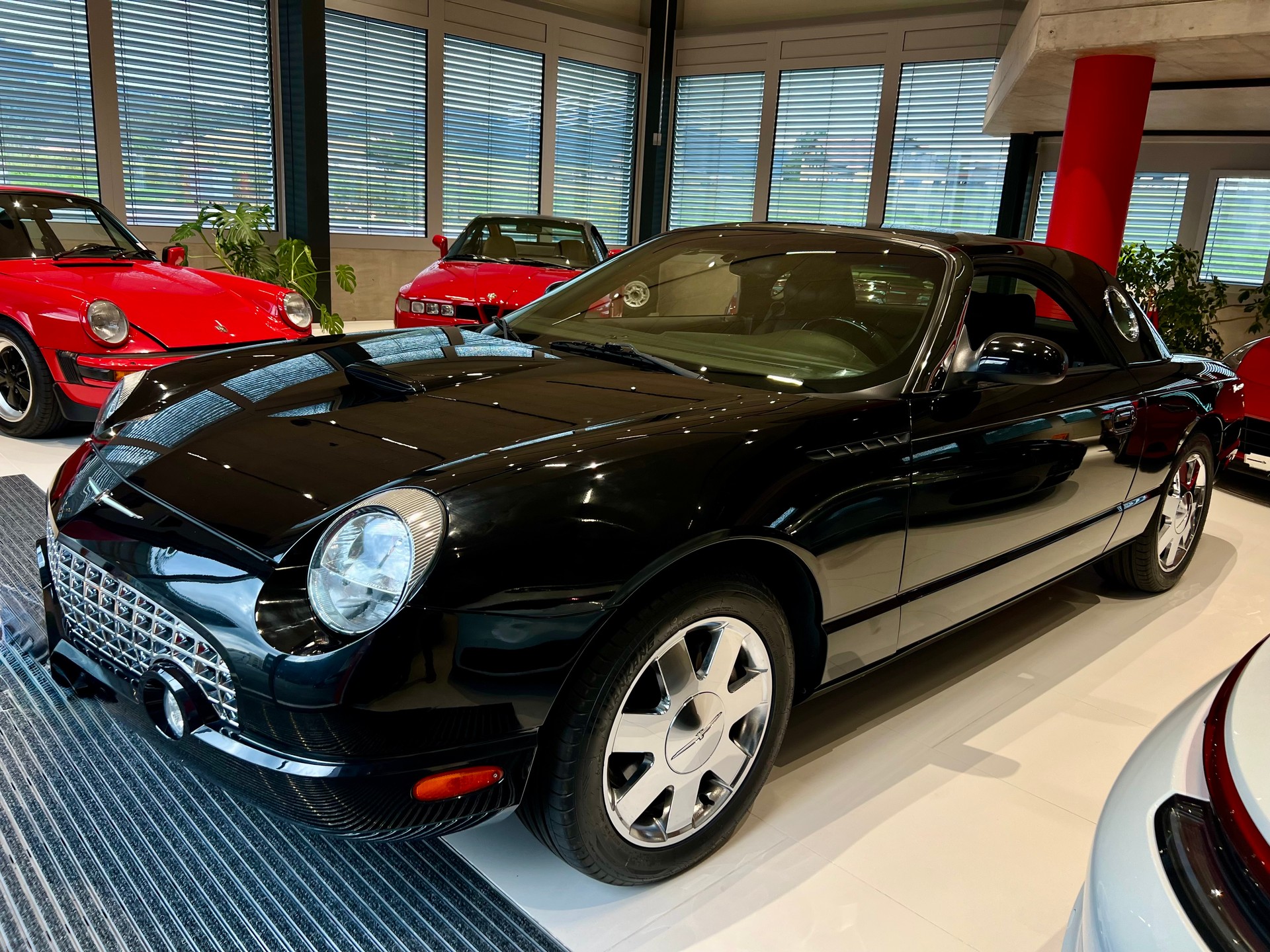 FORD V8 avec capote electrique et avec hard top-image-2