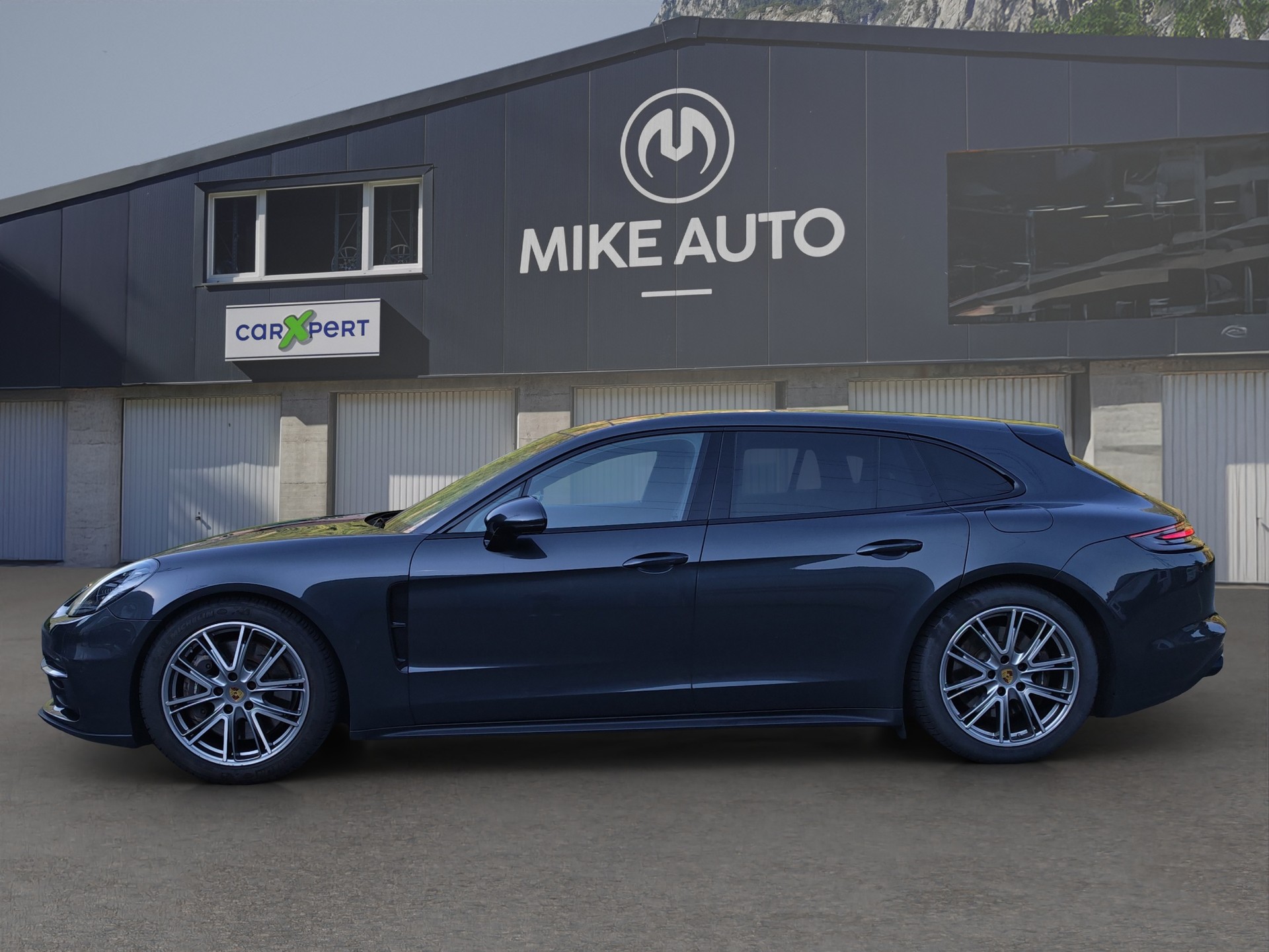 PORSCHE Panamera 4 E-Hybrid Sport Turismo PDK-image-2
