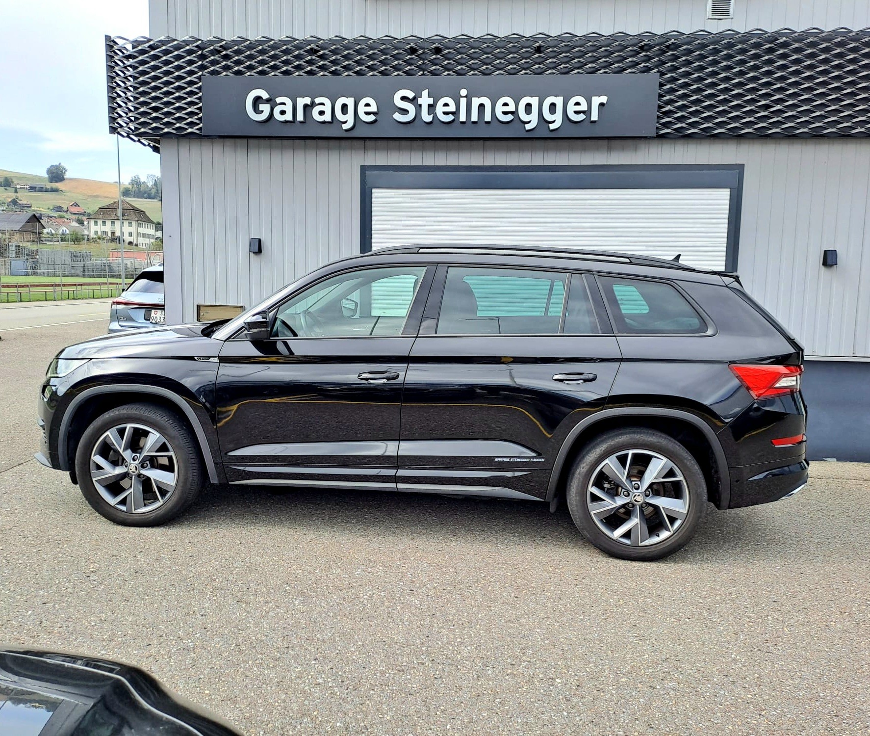 SKODA Kodiaq 2.0 TSI 4x4 Sport Line-image-5