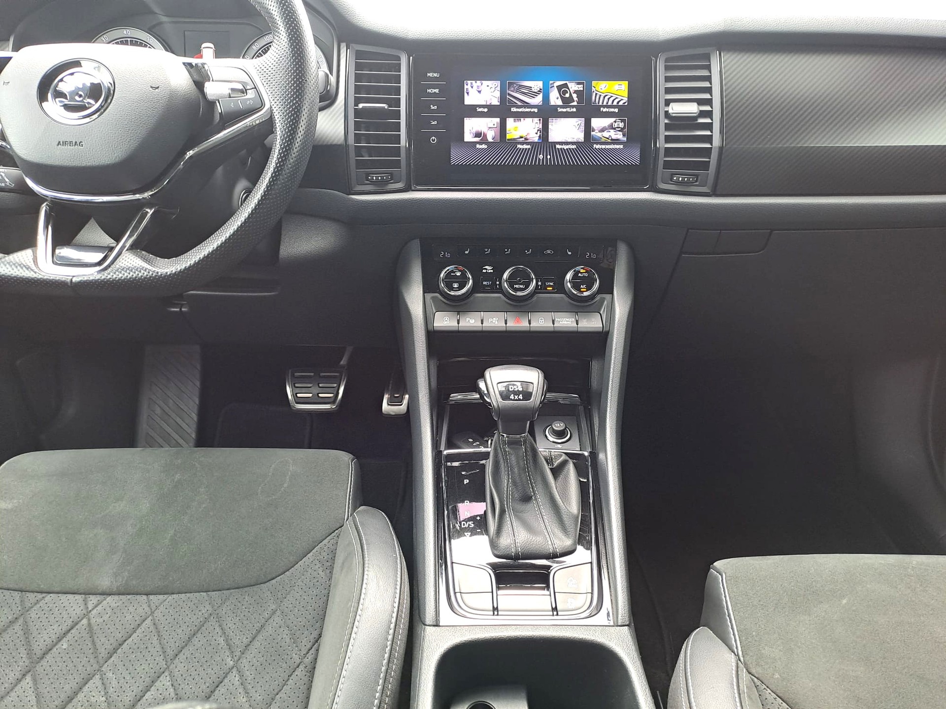 SKODA Kodiaq 2.0 TSI 4x4 Sport Line-image-12