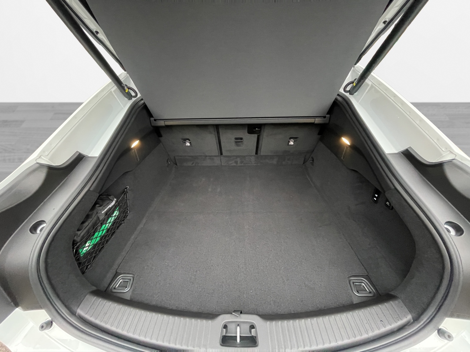VOLVO ES90 Ultra-image-14