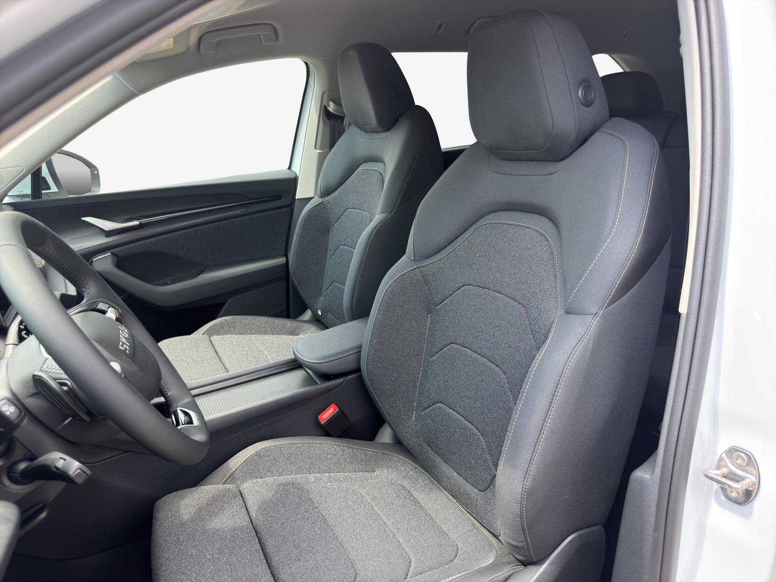SKODA Kodiaq Dynamic 2.0TDI 193PS 7DSG4x4-image-7