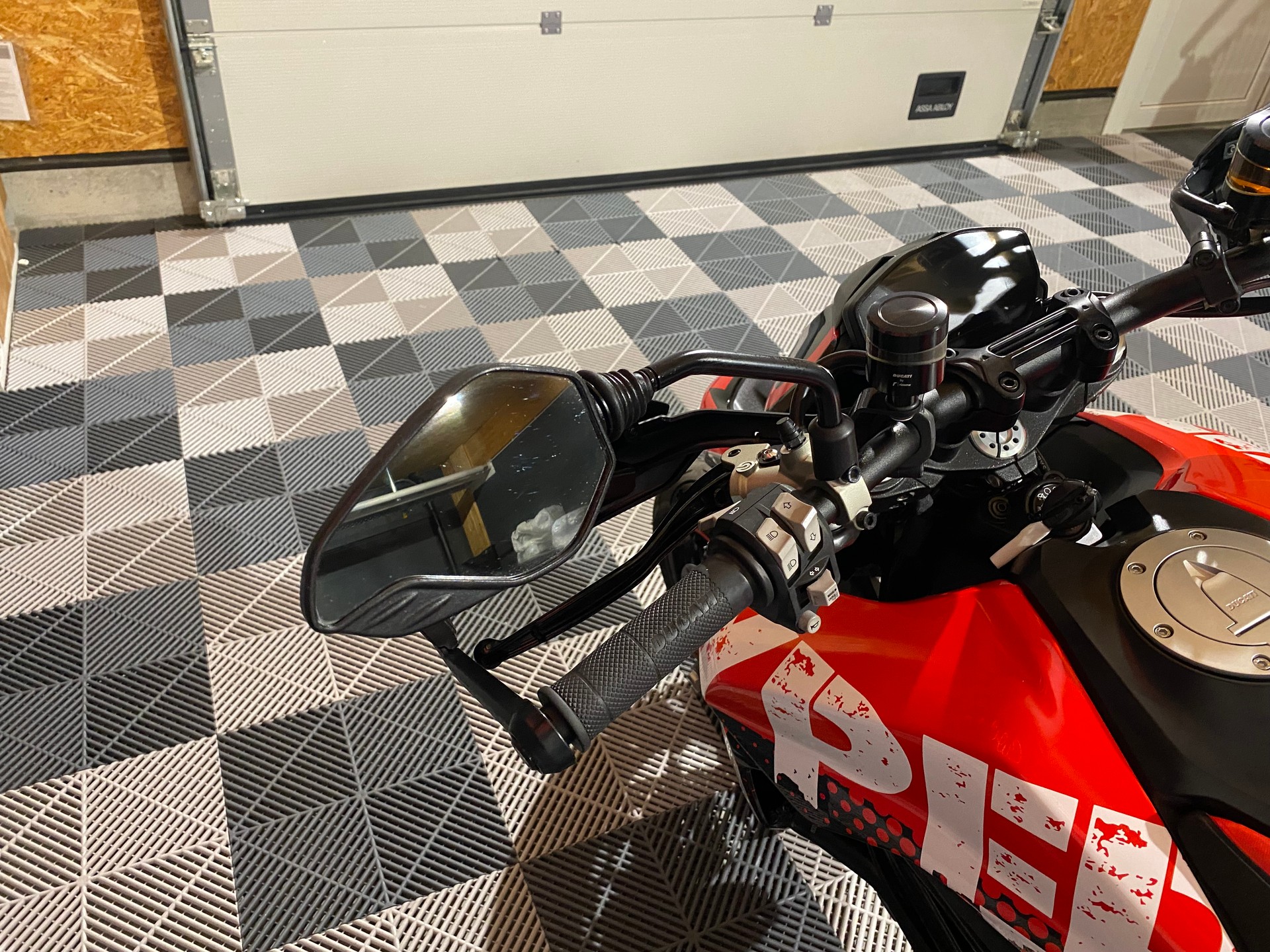 DUCATI Hypermotard 950 RVE-image-8