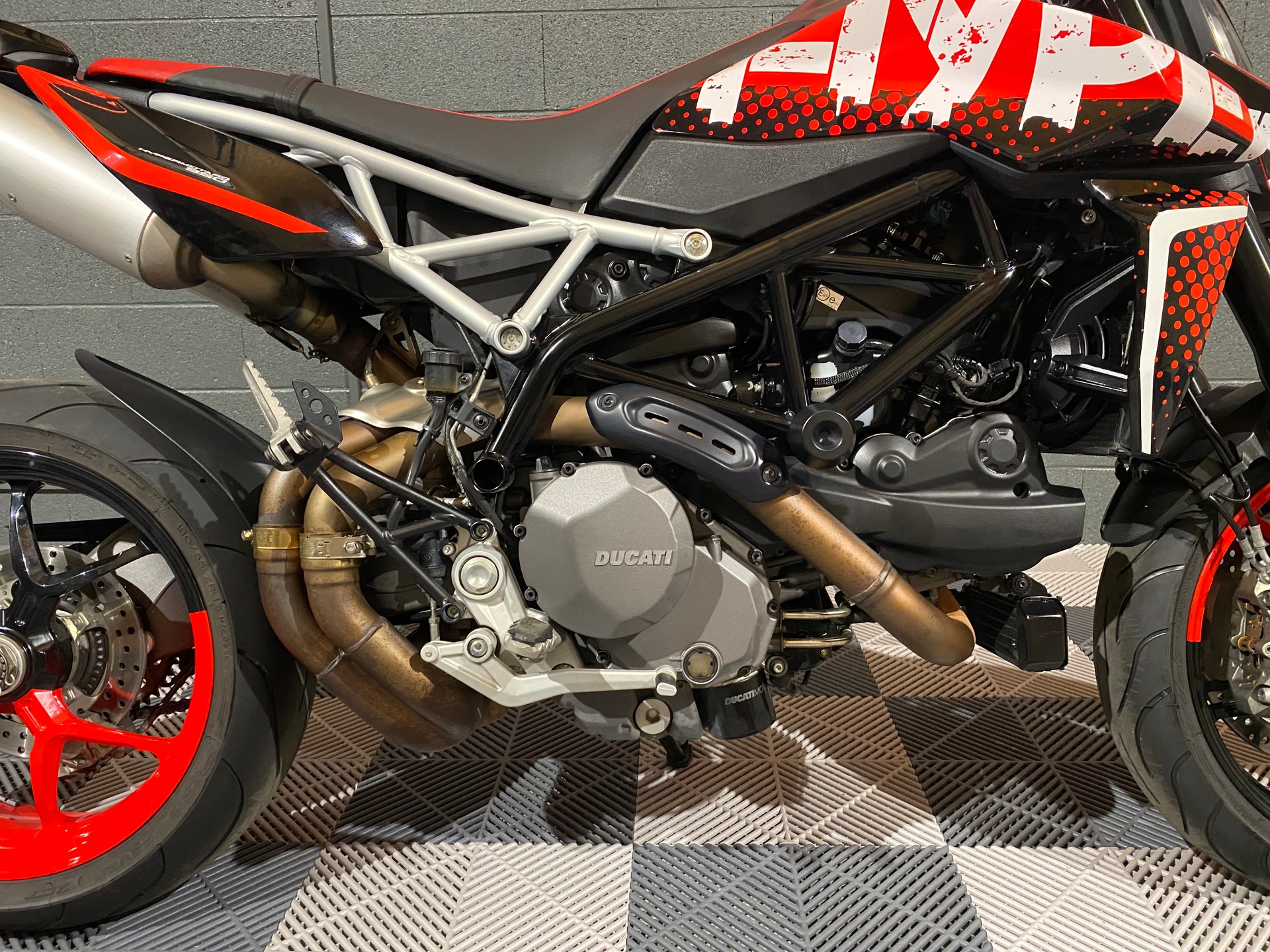 DUCATI Hypermotard 950 RVE-image-3