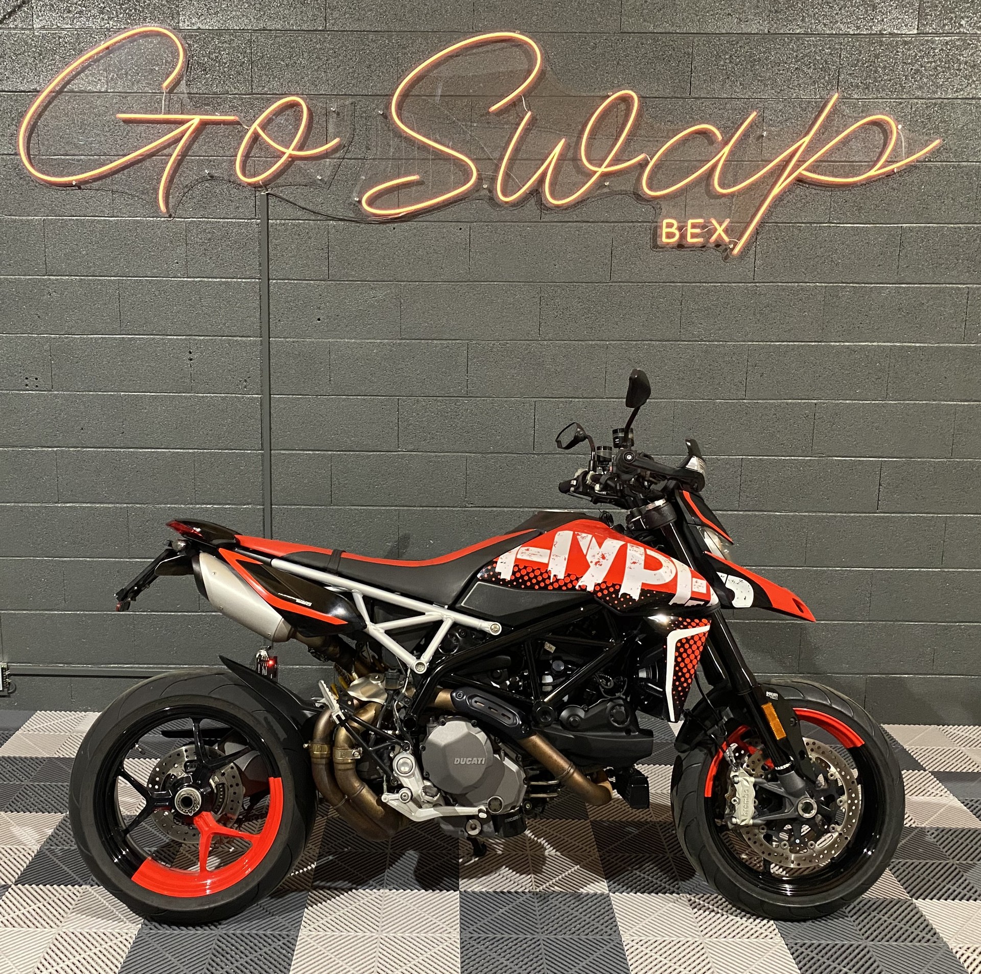 DUCATI Hypermotard 950 RVE