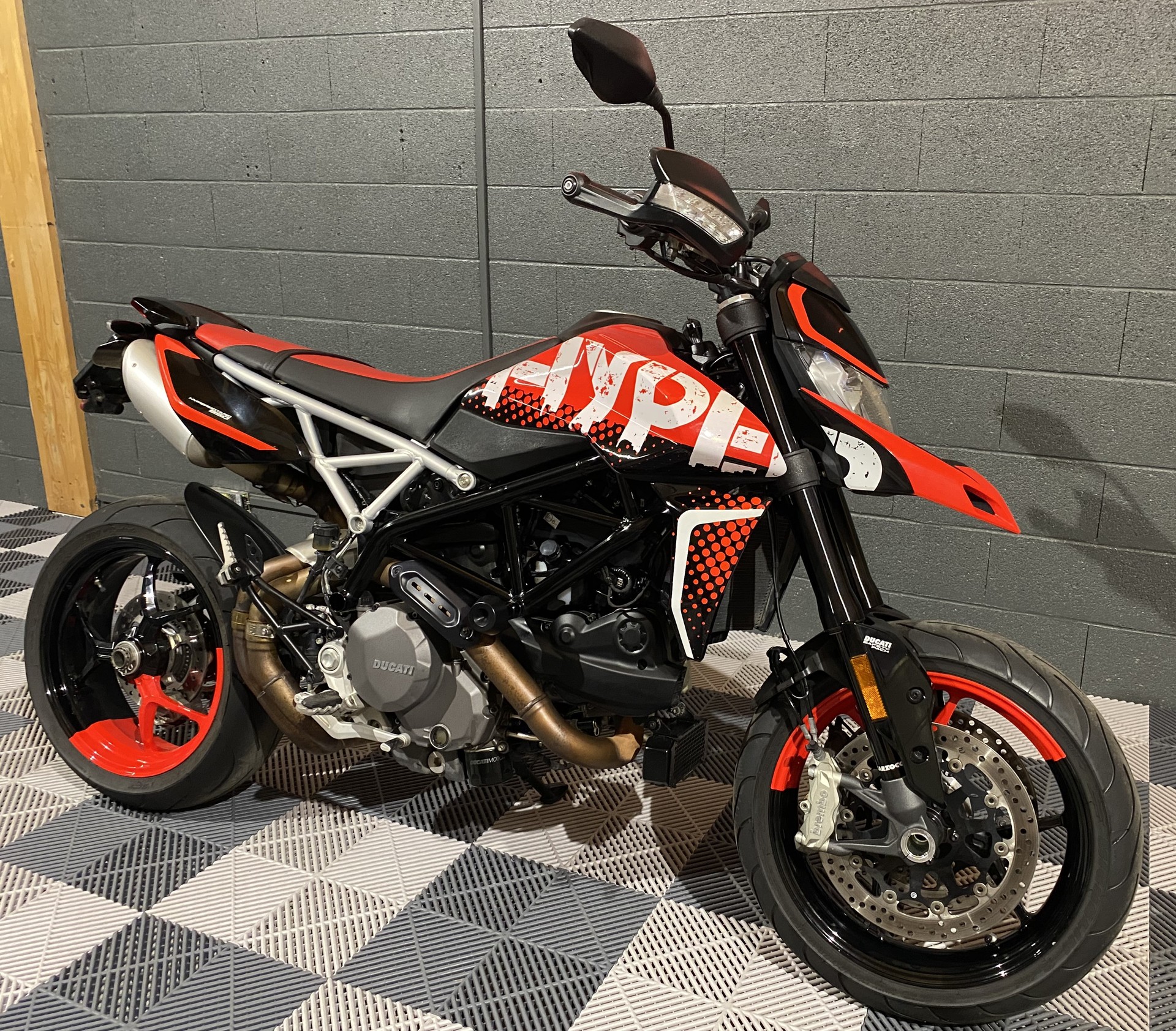 DUCATI Hypermotard 950 RVE-image-2