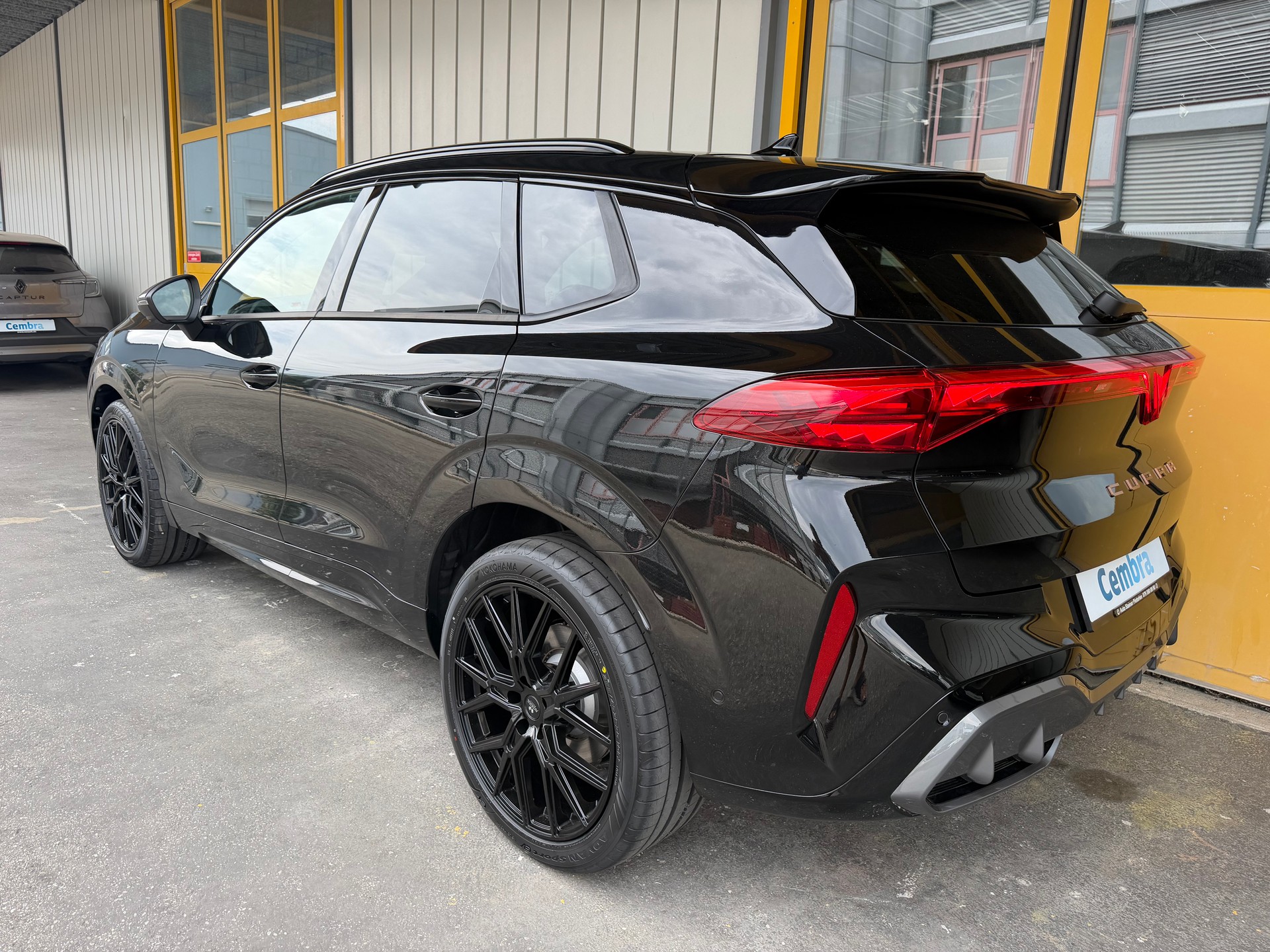 CUPRA TERRAMAR 2.0 TSI DSG 4DRIVE VZ "SPORT" CH WAGEN MIT 900 KM !! MIT WERKSGARANTIE !! TOP AUSSTATTUNG.-image-1