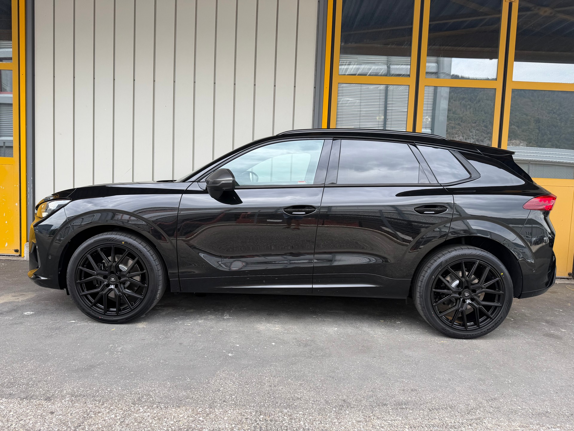 CUPRA TERRAMAR 2.0 TSI DSG 4DRIVE VZ "SPORT" CH WAGEN MIT 900 KM !! MIT WERKSGARANTIE !! TOP AUSSTATTUNG.-image-35