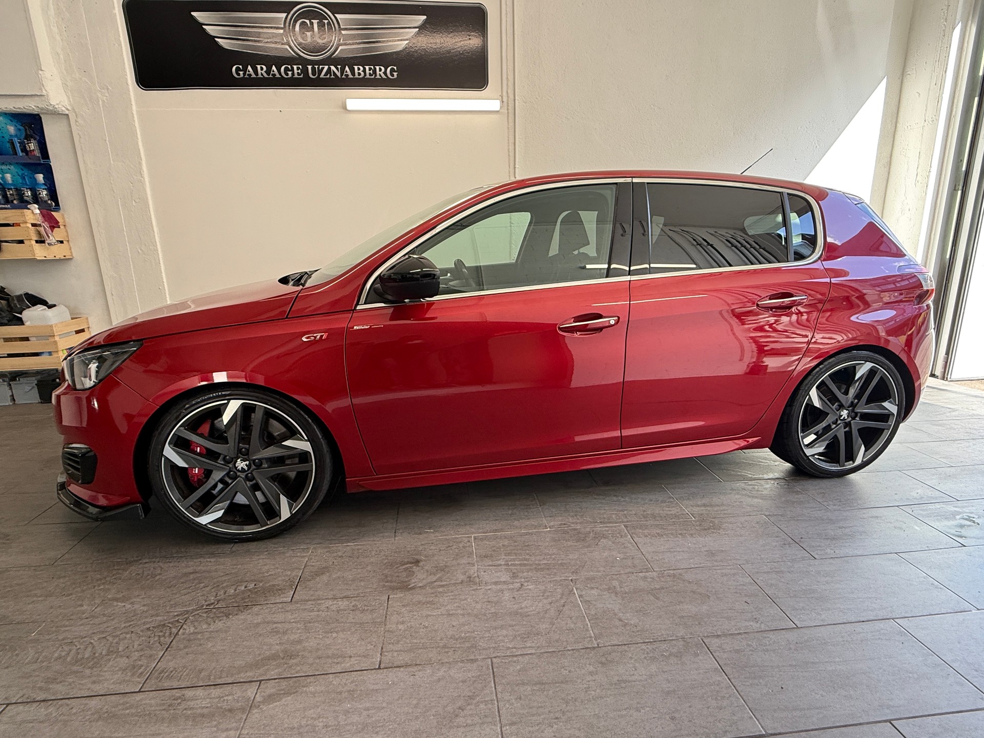 PEUGEOT 308 1.6 GTi Ab 180.-pro Monat-image-1