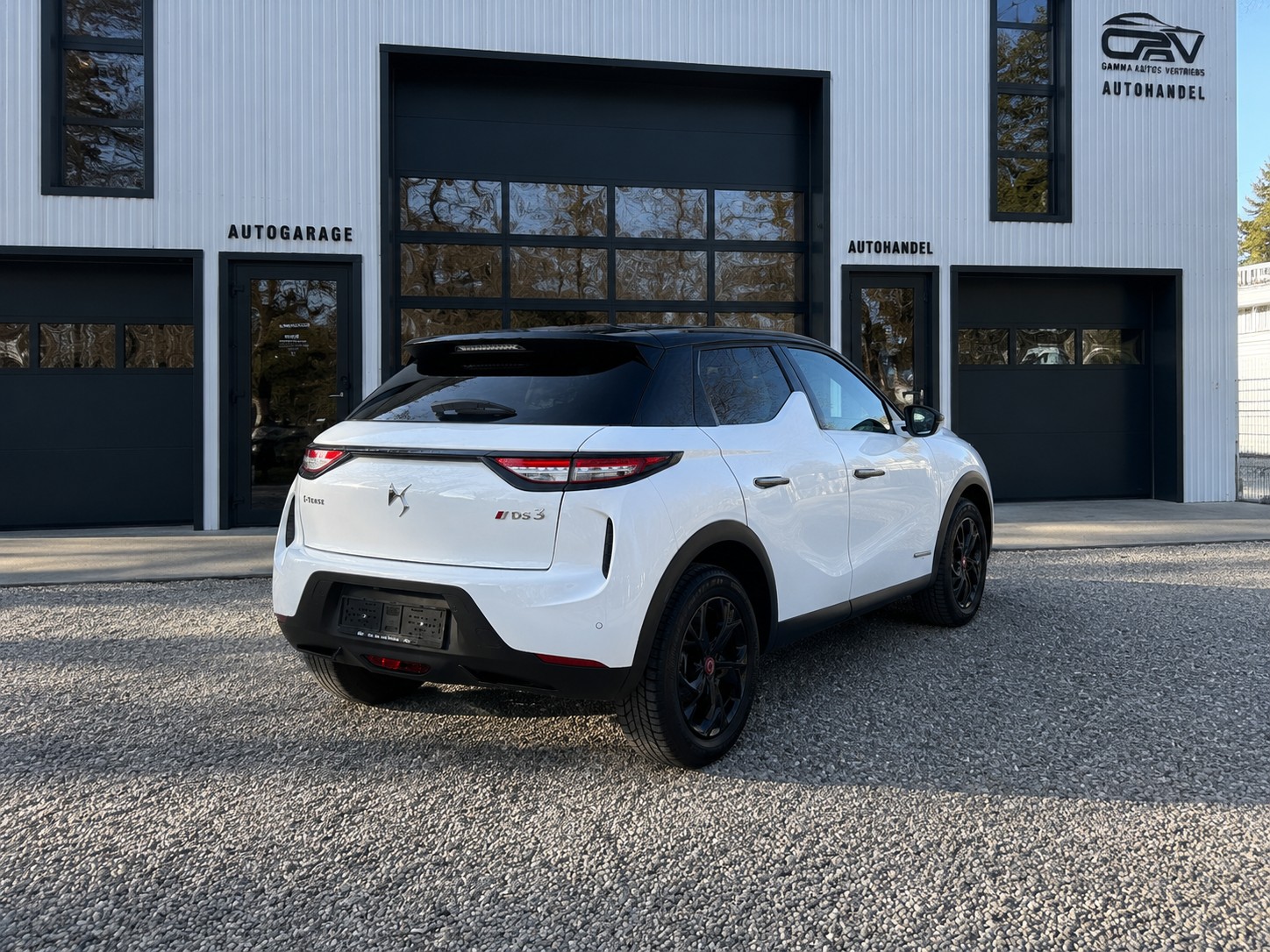 DS AUTOMOBILES DS 3 Crossback E-Tense 136 Bastille-image-5