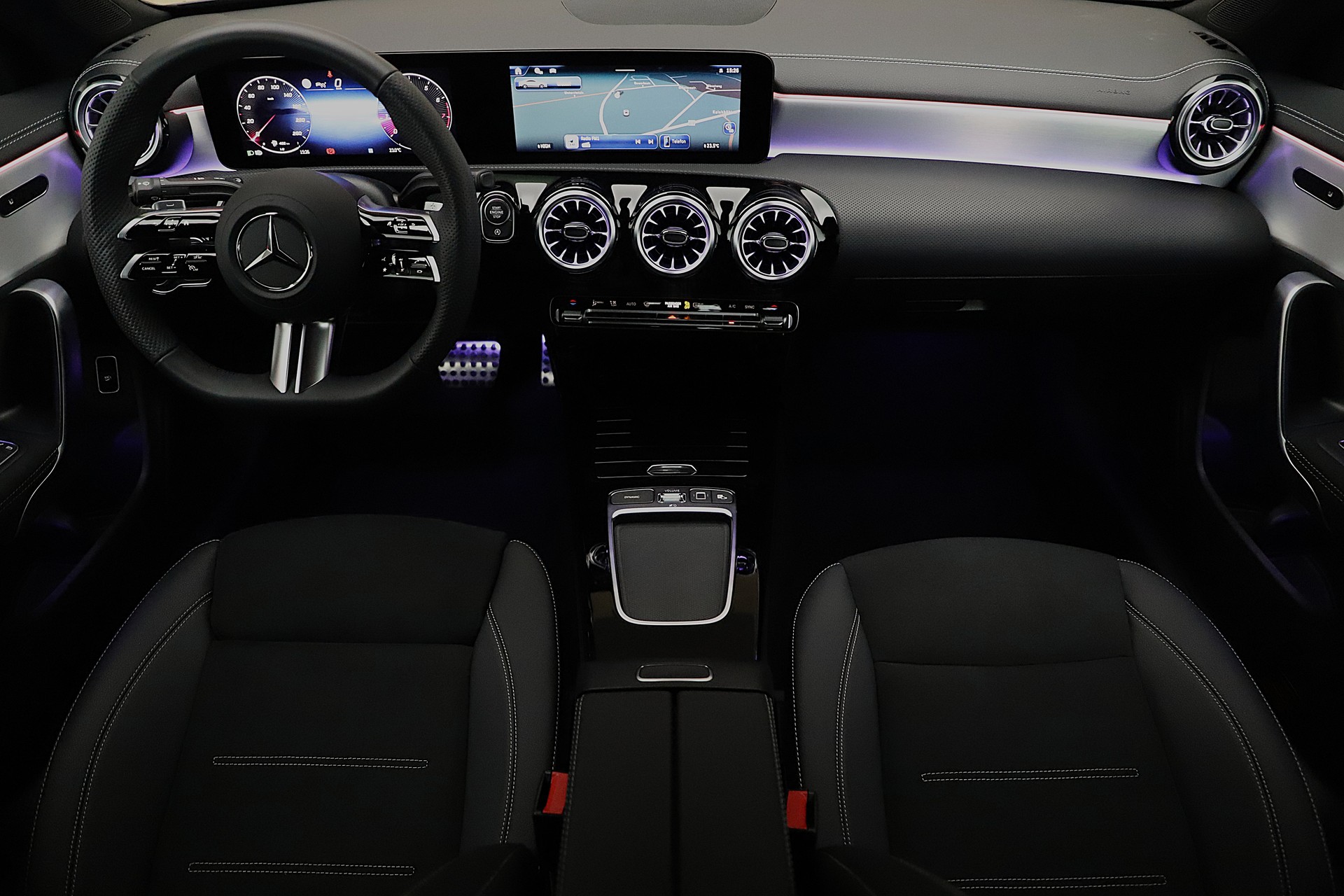 MERCEDES-BENZ CLA 200 7G-DCT AMG Line Night Edition und Advanced Plus-image-5