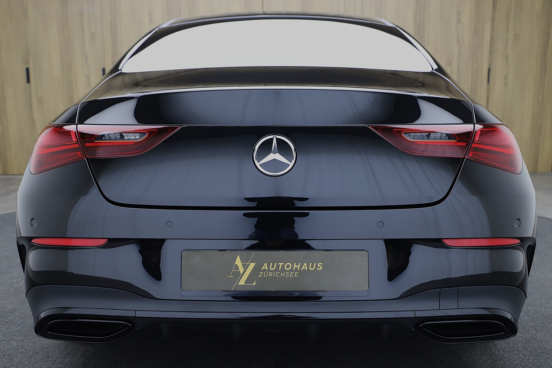 MERCEDES-BENZ CLA 200 7G-DCT AMG Line Night Edition und Advanced Plus-image-3