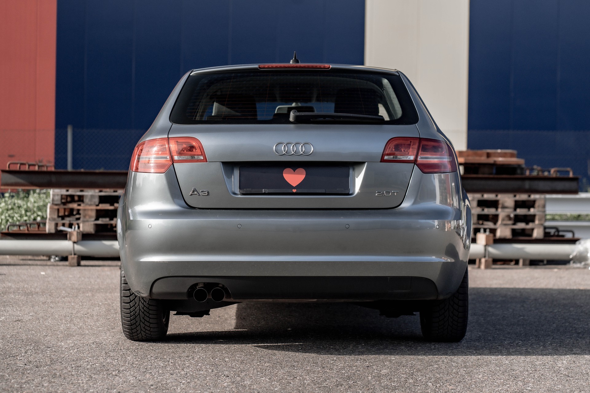 AUDI A3 Sportback 2.0 TFSI Ambiente S-tronic * FRISCH AB MFK * BOSE SOUNDSYSTEM * AMAG SERVICEGEPFLEGT *-image-4