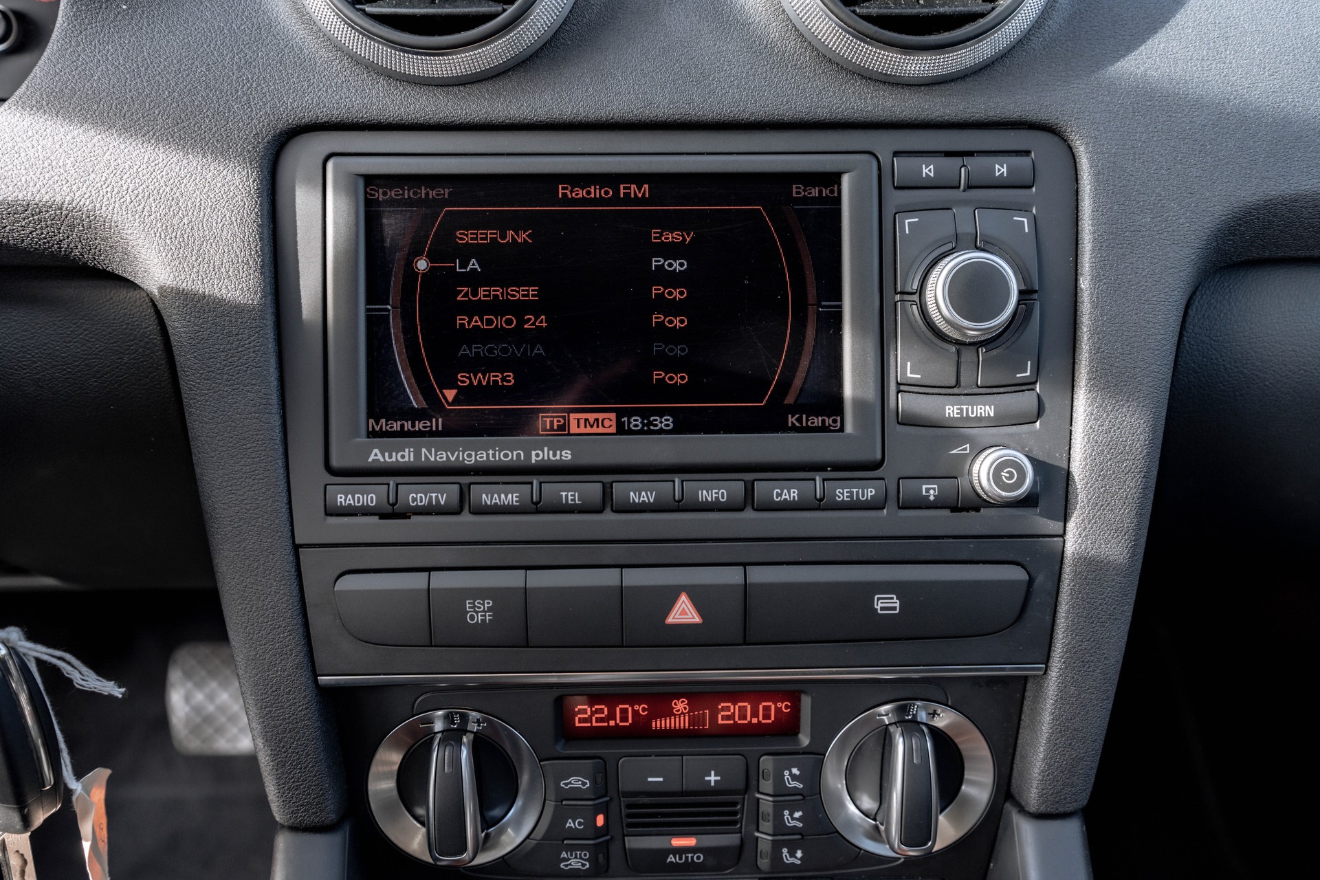 AUDI A3 Sportback 2.0 TFSI Ambiente S-tronic * FRISCH AB MFK * BOSE SOUNDSYSTEM * AMAG SERVICEGEPFLEGT *-image-14
