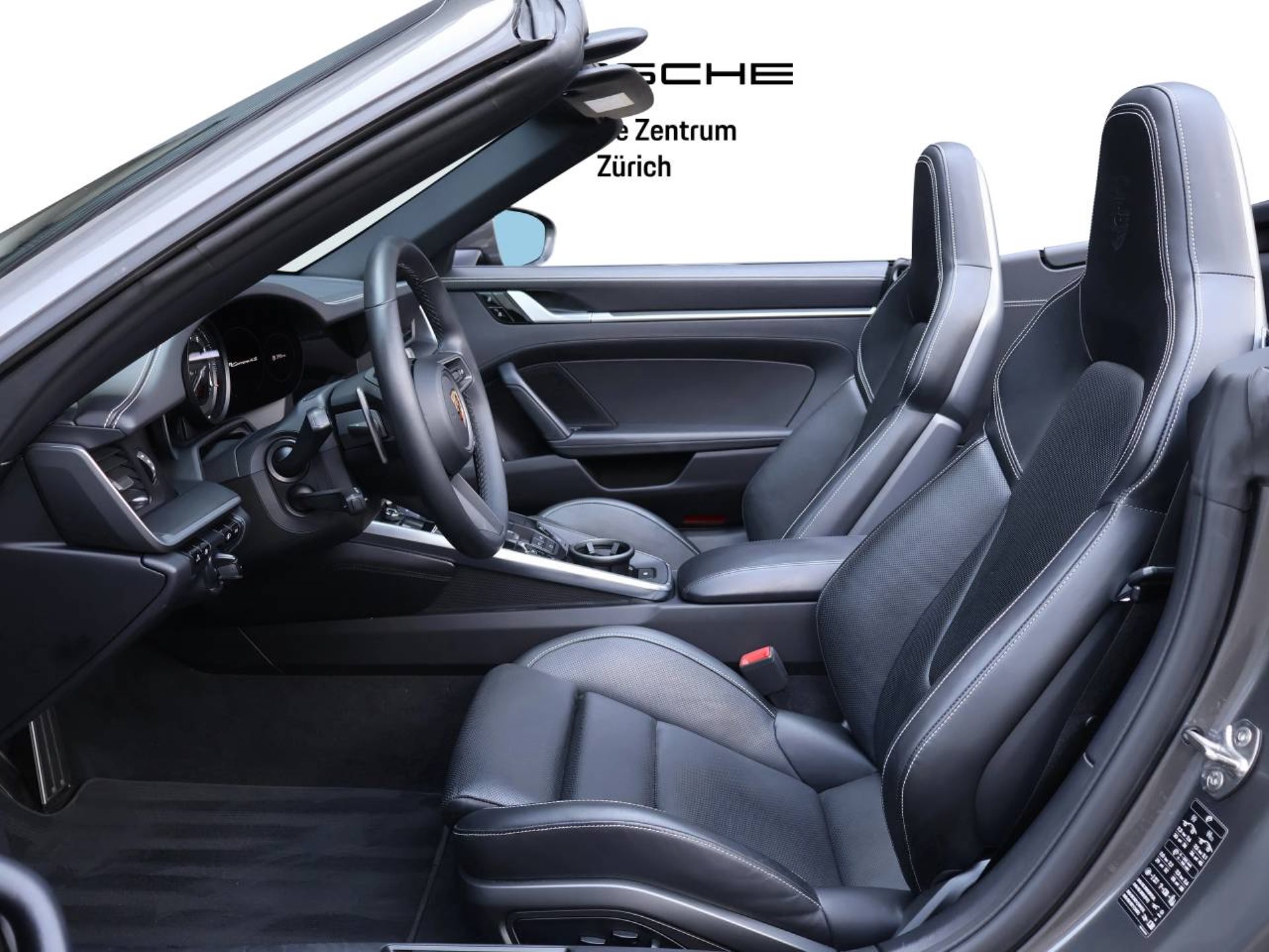 PORSCHE 911 Carrera 4S Cabriolet-image-11