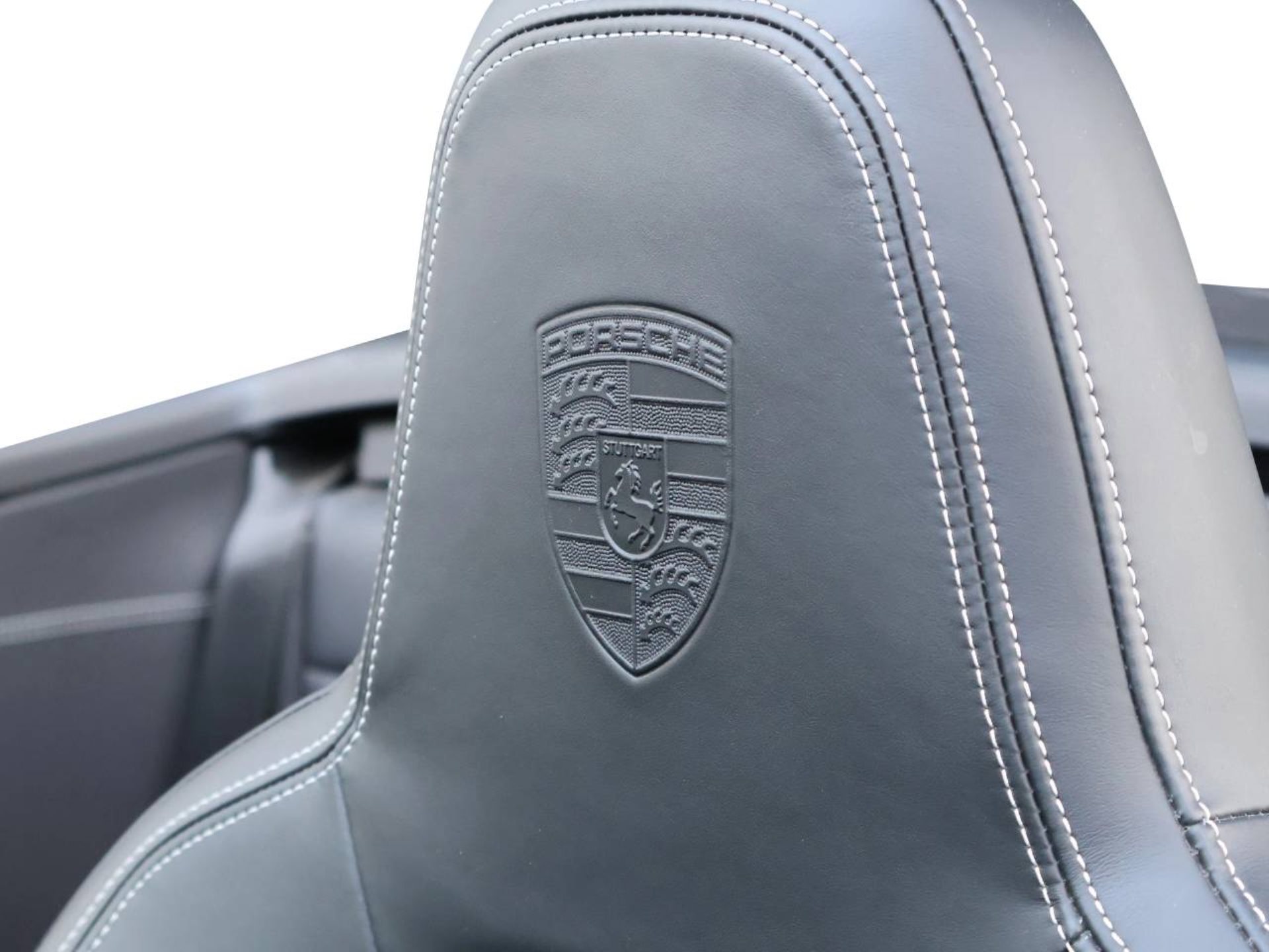 PORSCHE 911 Carrera 4S Cabriolet-image-23
