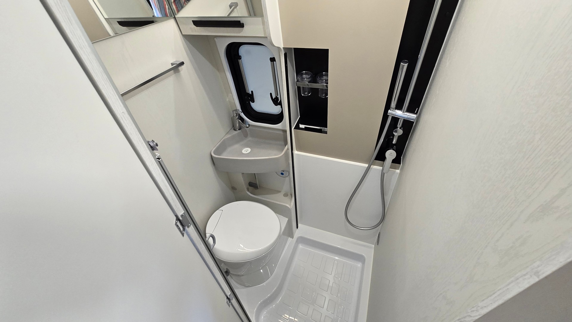 KARMANN Davis Lifestyle DA 630 LS / MJ26 / Fiat Ducato 2.2MJT 140PS-image-15
