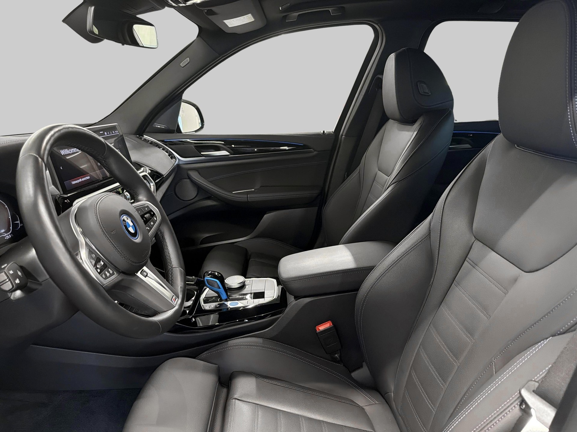 BMW iX3 Impressive-image-7