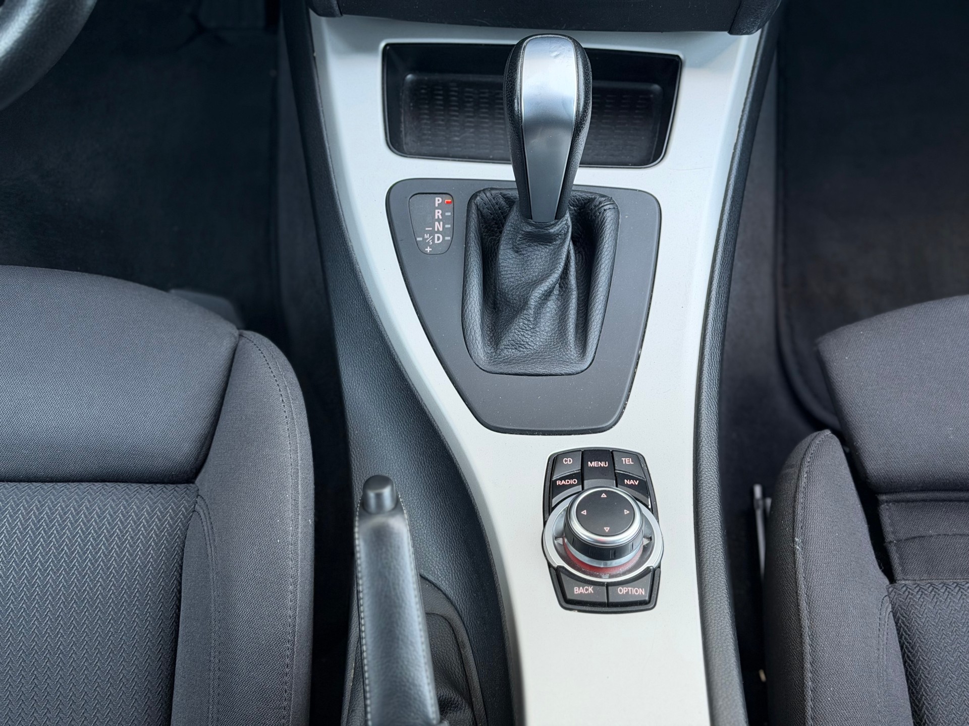 BMW 320d Touring Steptronic-image-14
