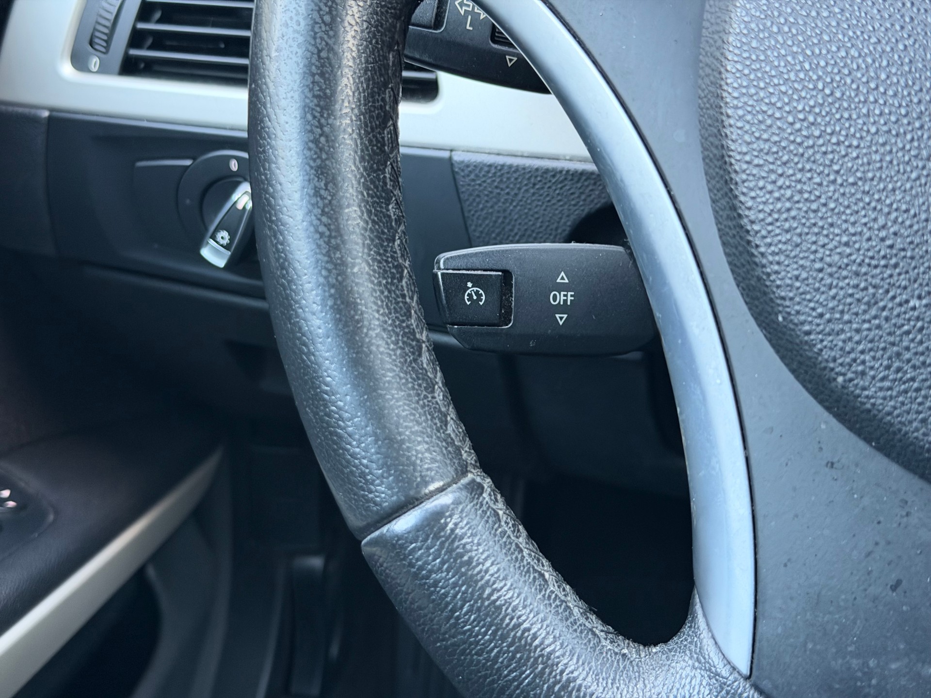 BMW 320d Touring Steptronic-image-16