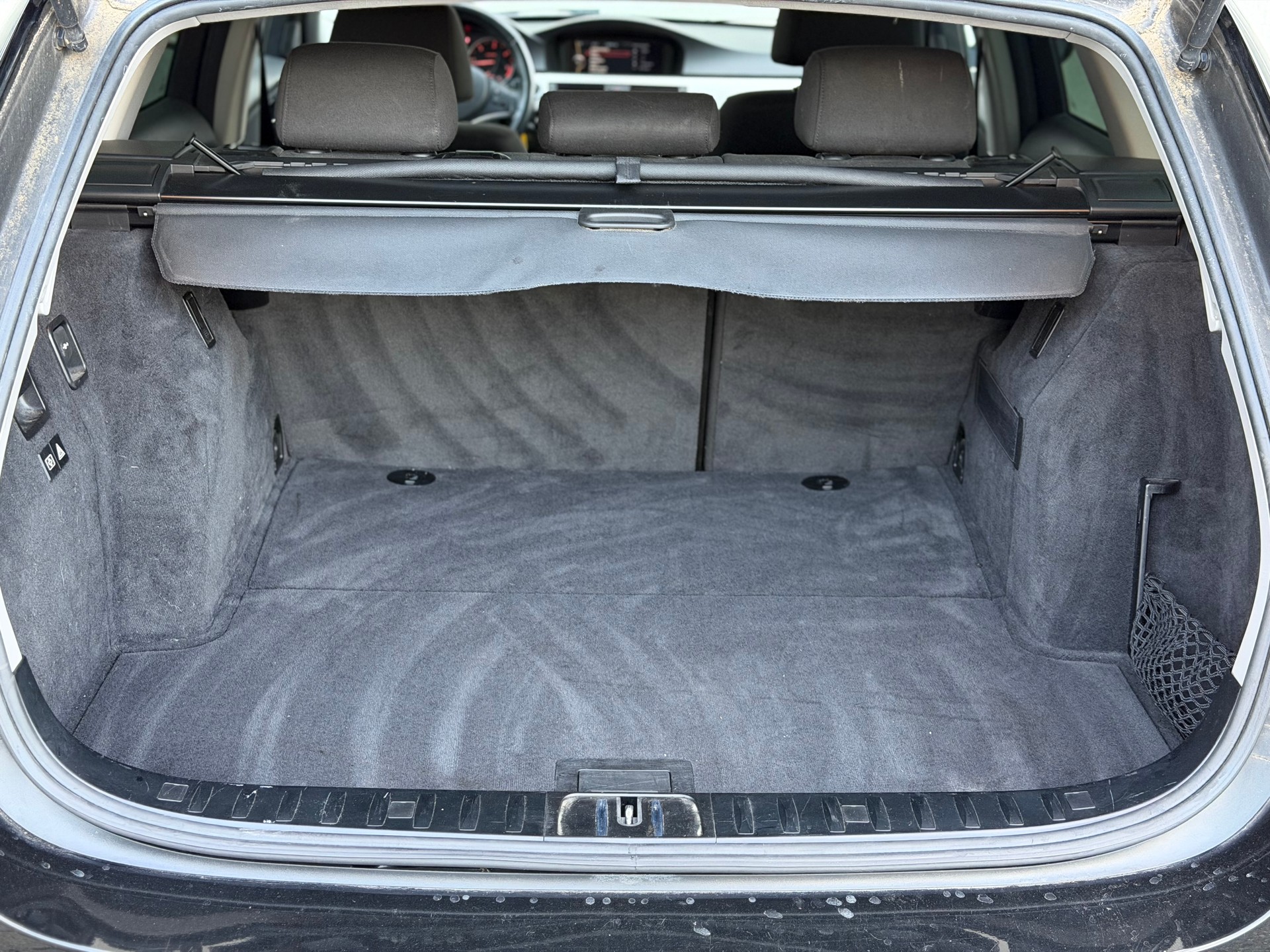 BMW 320d Touring Steptronic-image-17