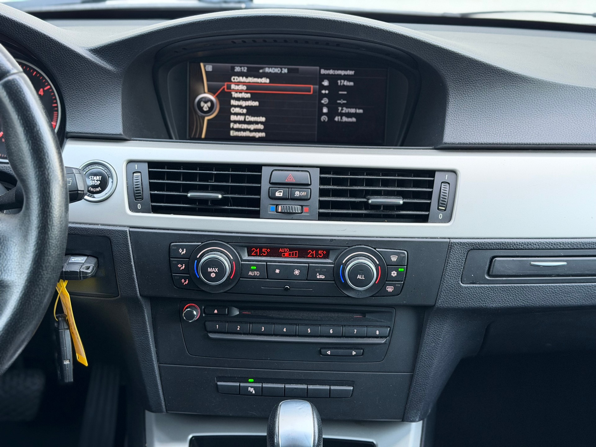 BMW 320d Touring Steptronic-image-13