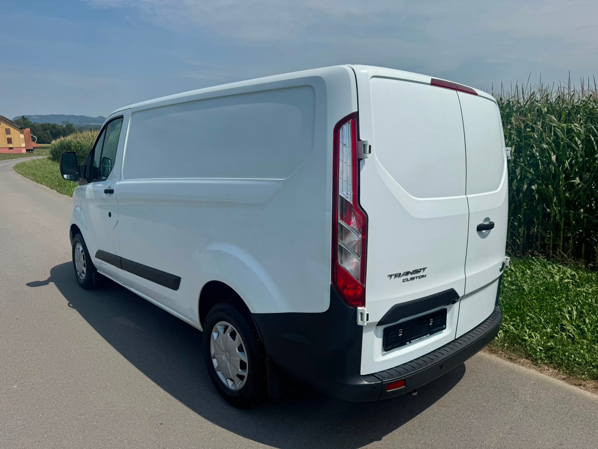 FORD Transit Custom Van 270 L1H1 Trend-image-2