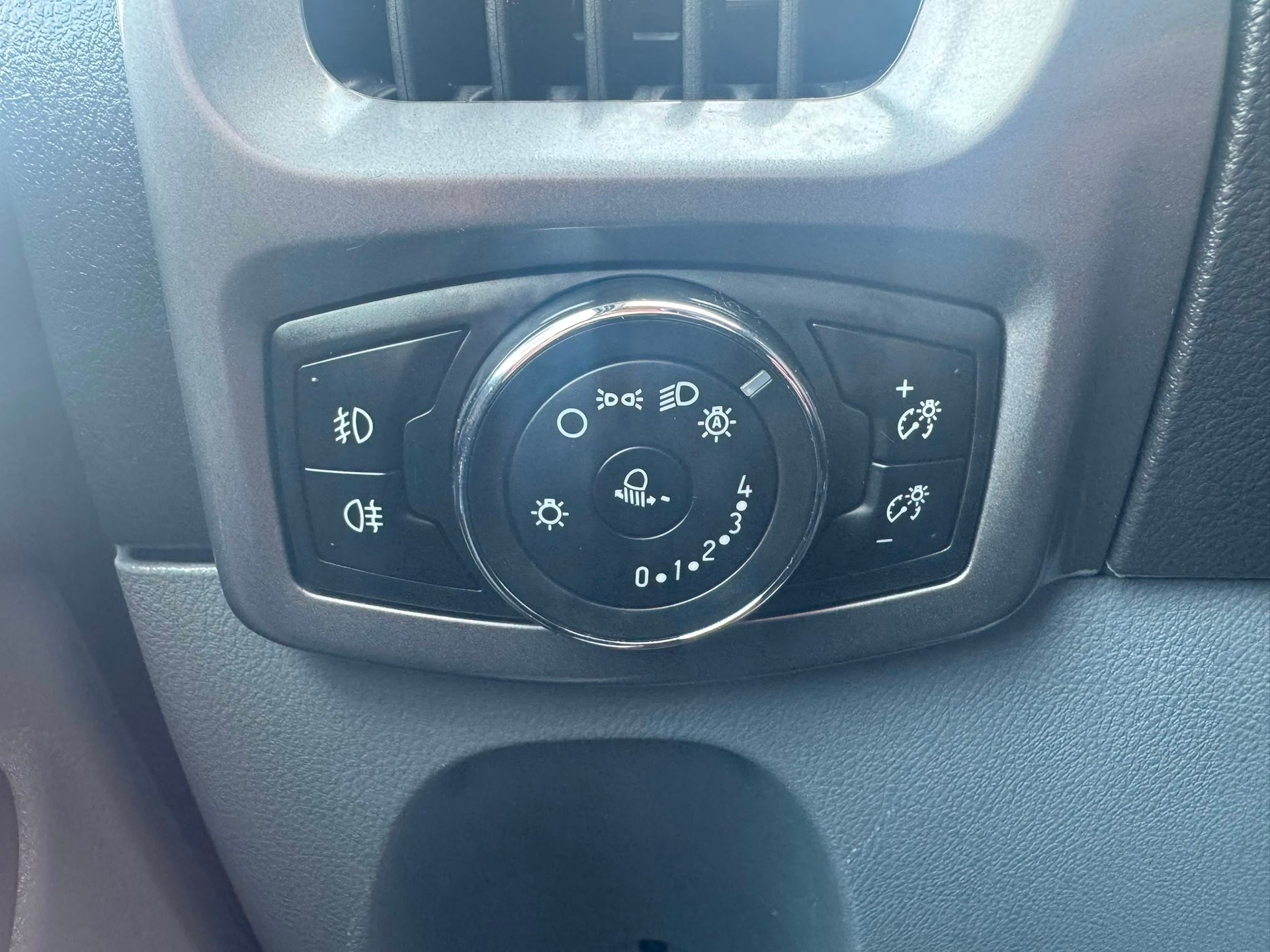 FORD Transit Custom Van 270 L1H1 Trend-image-15