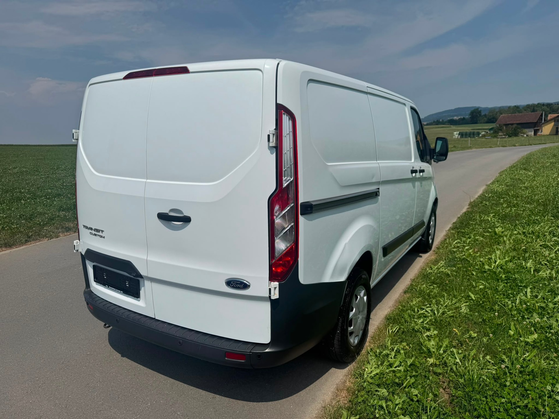 FORD Transit Custom Van 270 L1H1 Trend-image-3