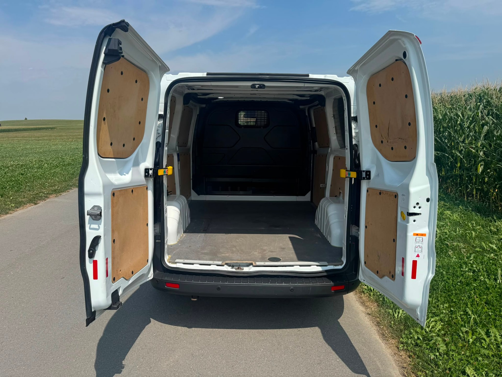 FORD Transit Custom Van 270 L1H1 Trend-image-5