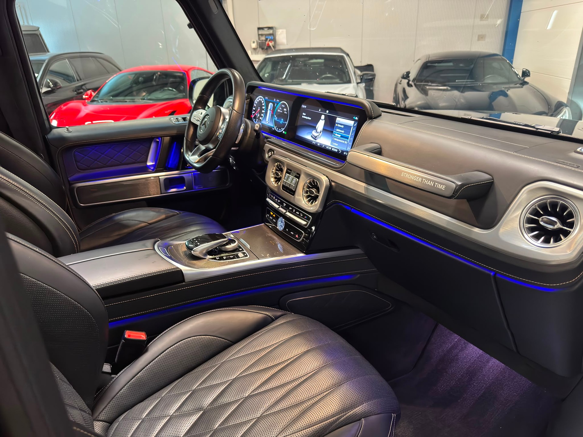 MERCEDES-BENZ G 400 d Stronger Than Time Ed.-image-10