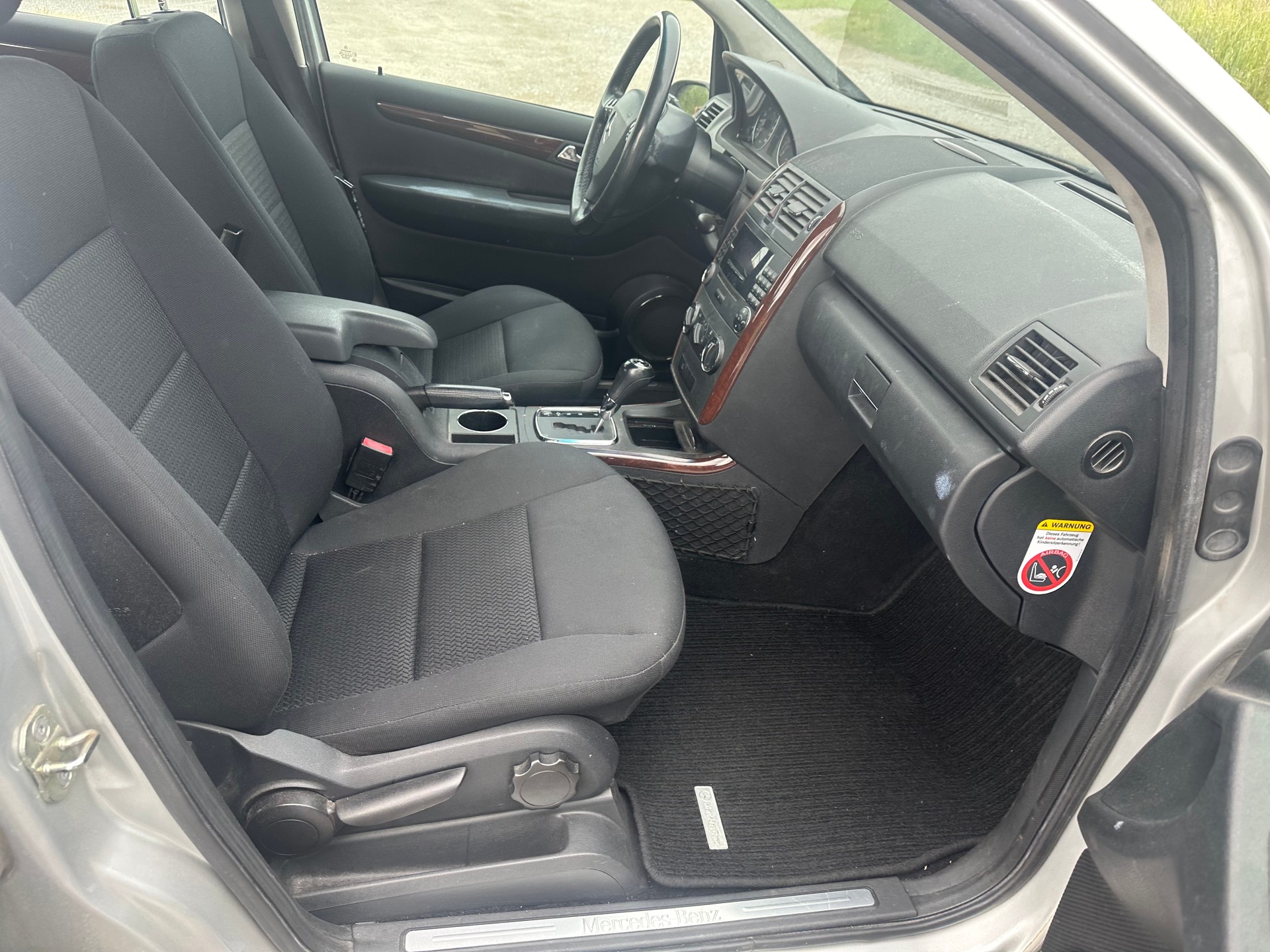 MERCEDES-BENZ A 180 CDI Avantgarde Edition A-image-9