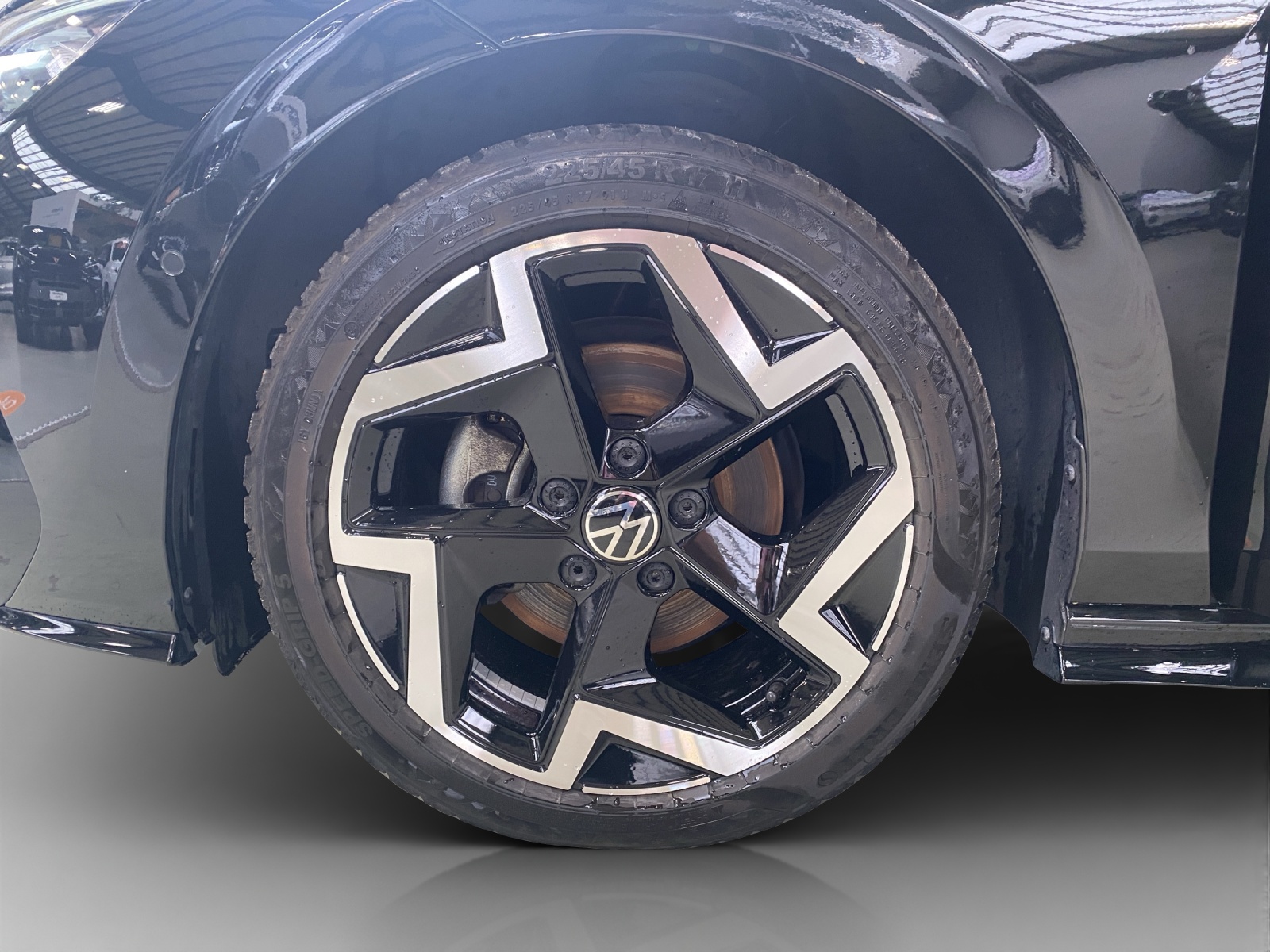 VW Golf 1.5 e TSI mHEV R-Line DSG-image-15