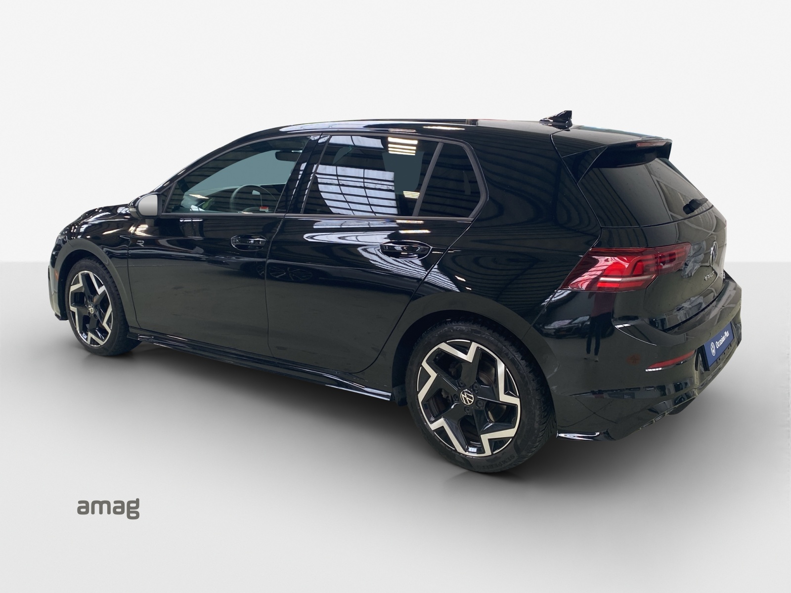 VW Golf 1.5 e TSI mHEV R-Line DSG-image-2