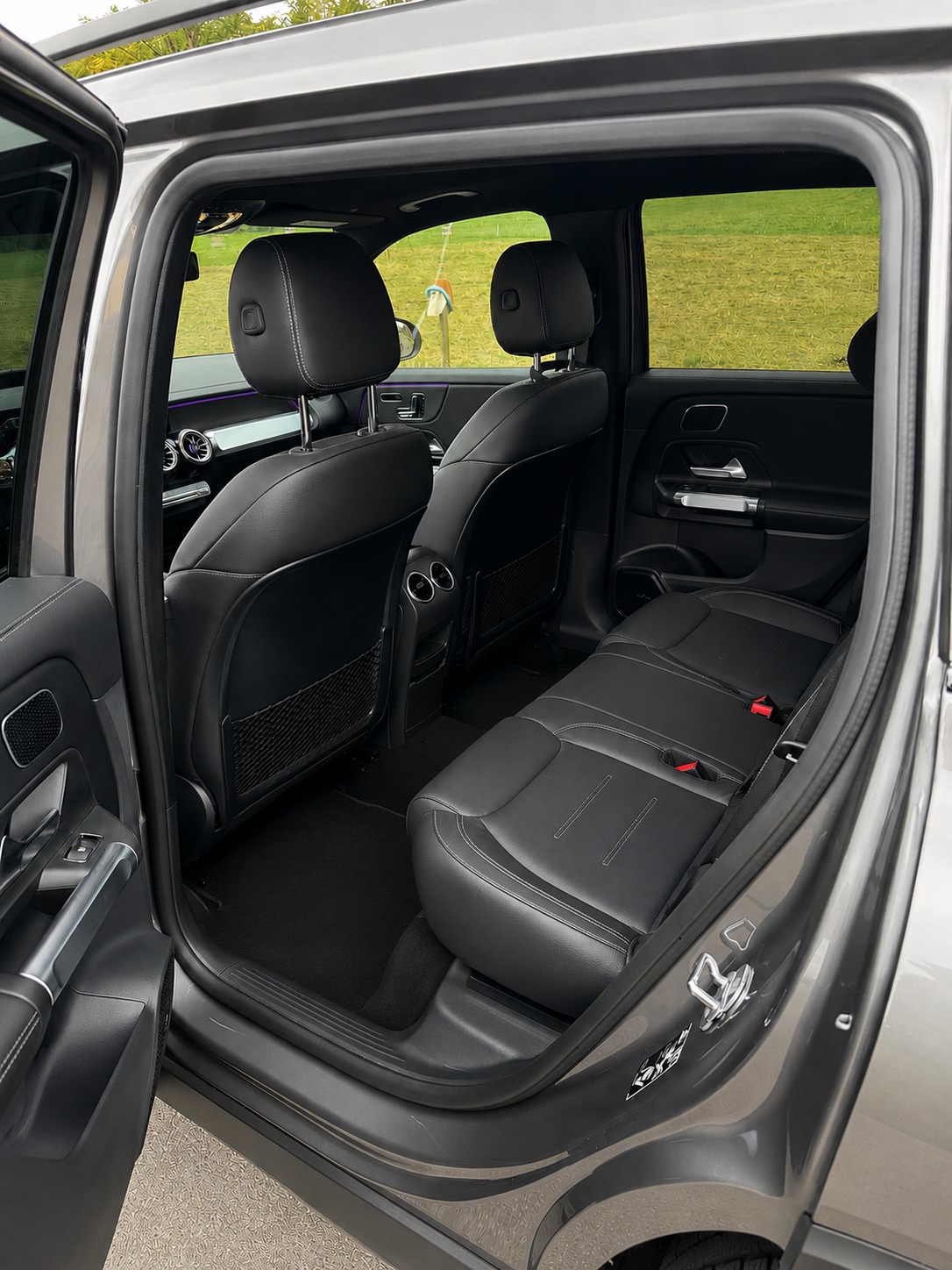 MERCEDES-BENZ GLB 35 AMG 4matic-image-2