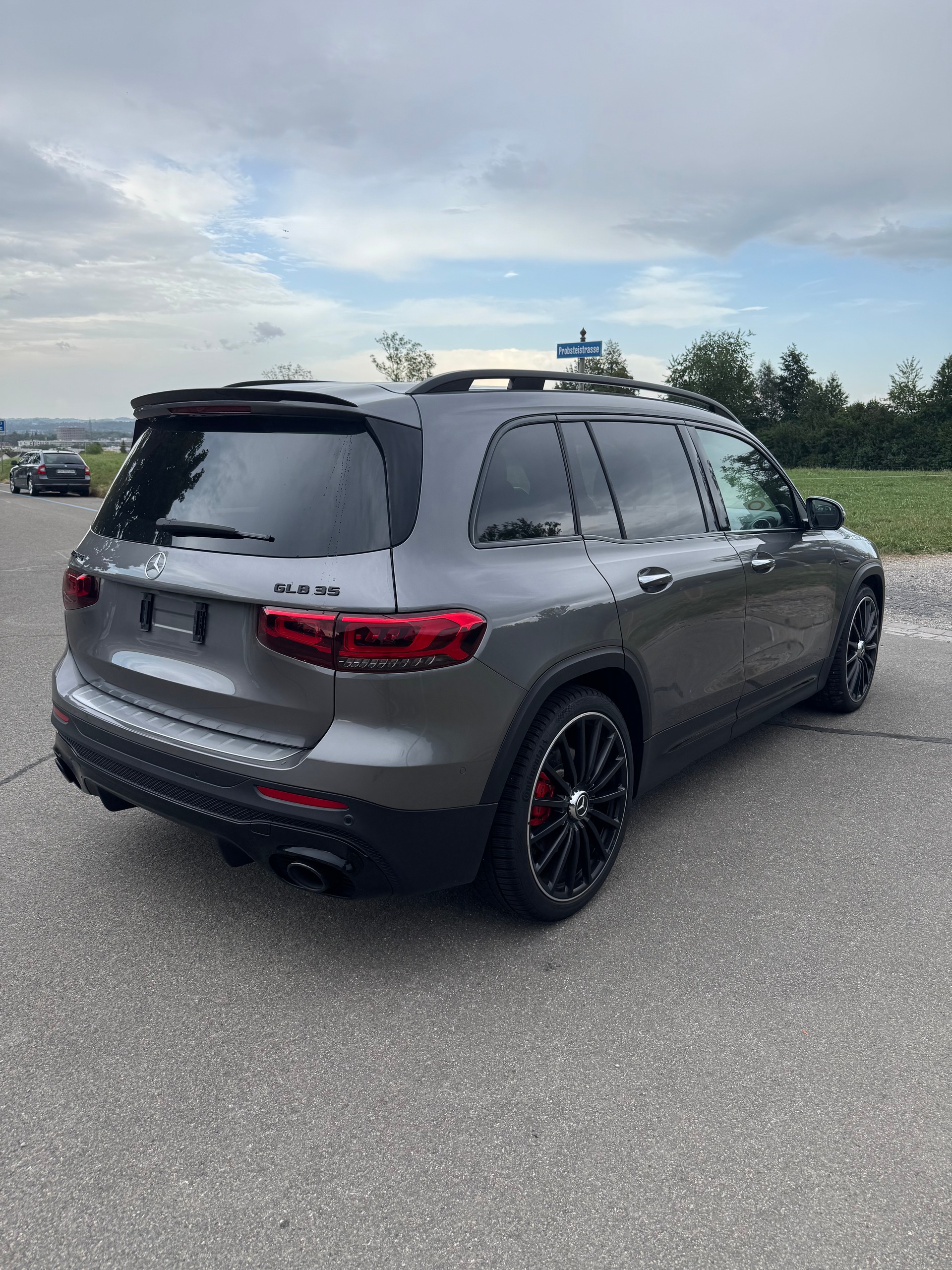 MERCEDES-BENZ GLB 35 AMG 4matic-image-5