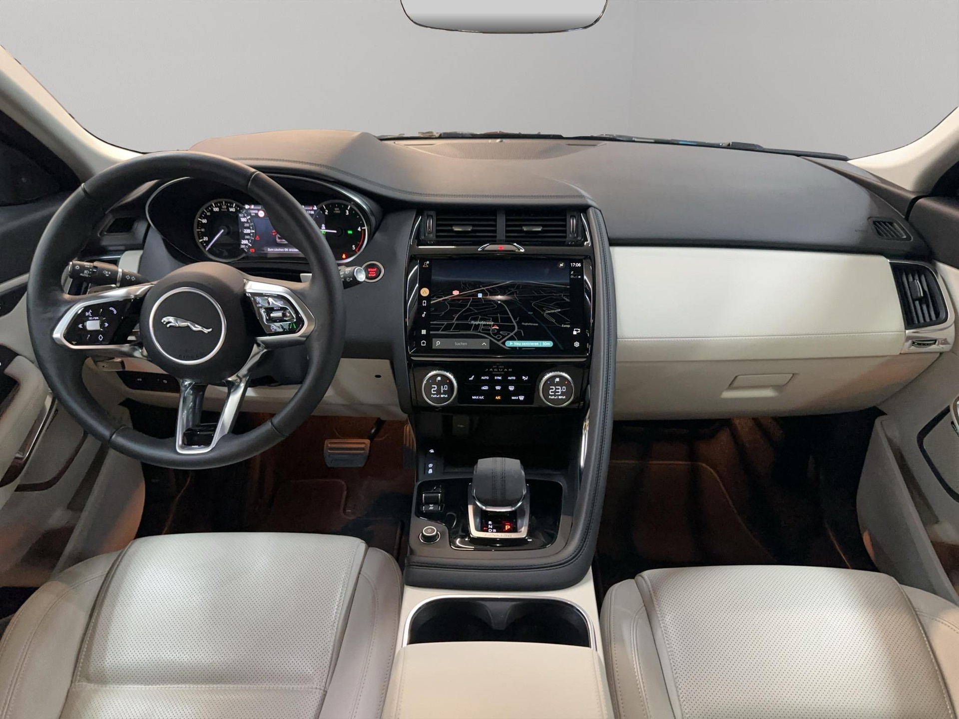 JAGUAR E-Pace 2.0 D I4 165 SE AWD-image-5